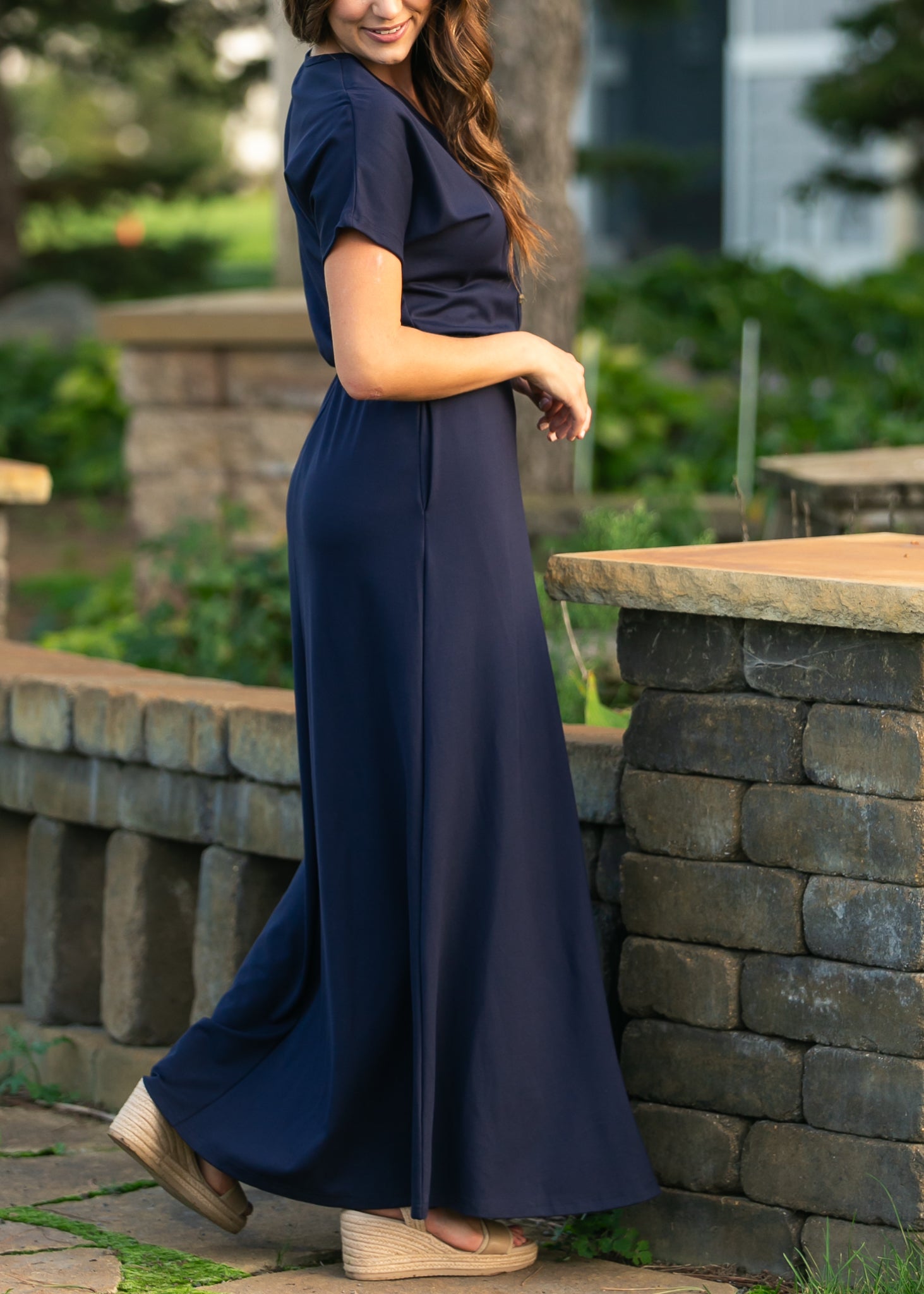 Ella Navy Cinched Waist Maxi Dress, Small Ella Navy Cinched Waist Maxi Dress, Small