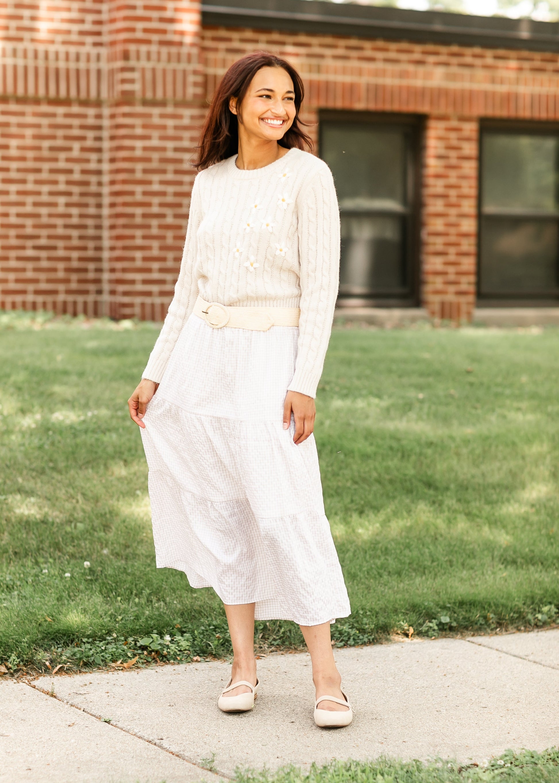 Embroidered Daisy Crewneck Sweater FF Tops