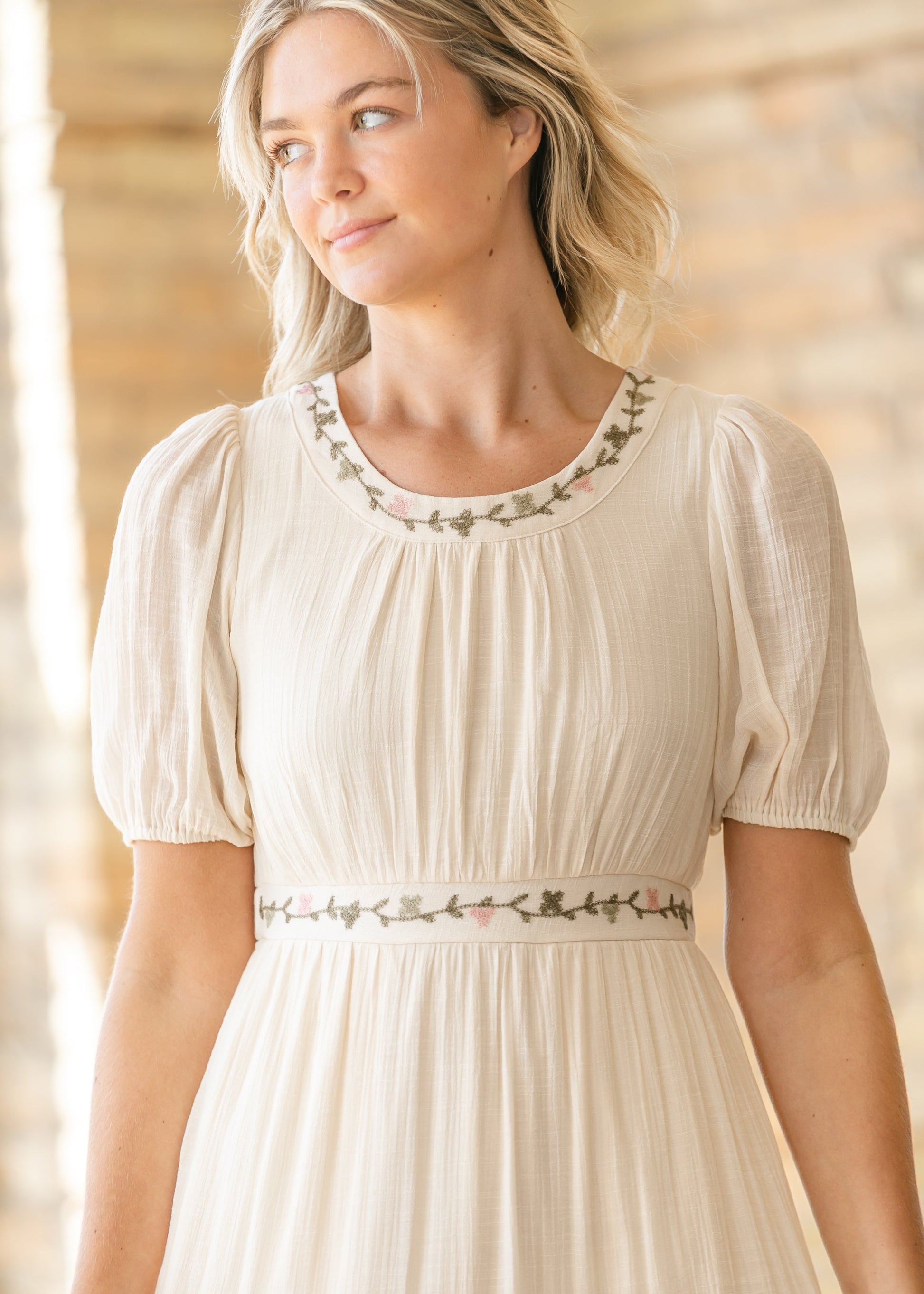 Embroidered Floral Round Neck Maxi Dress FF Dresses