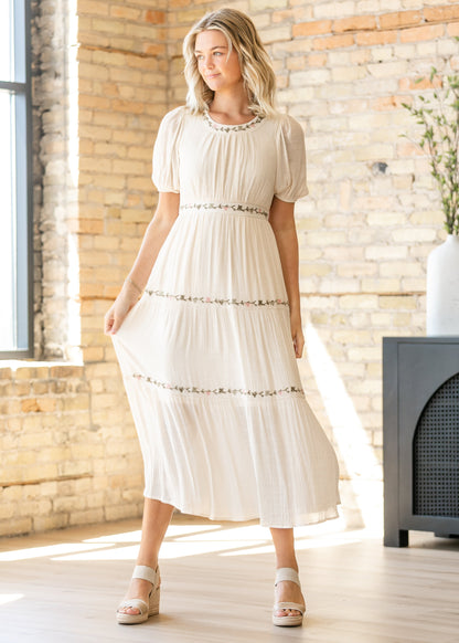 Embroidered Floral Round Neck Maxi Dress FF Dresses