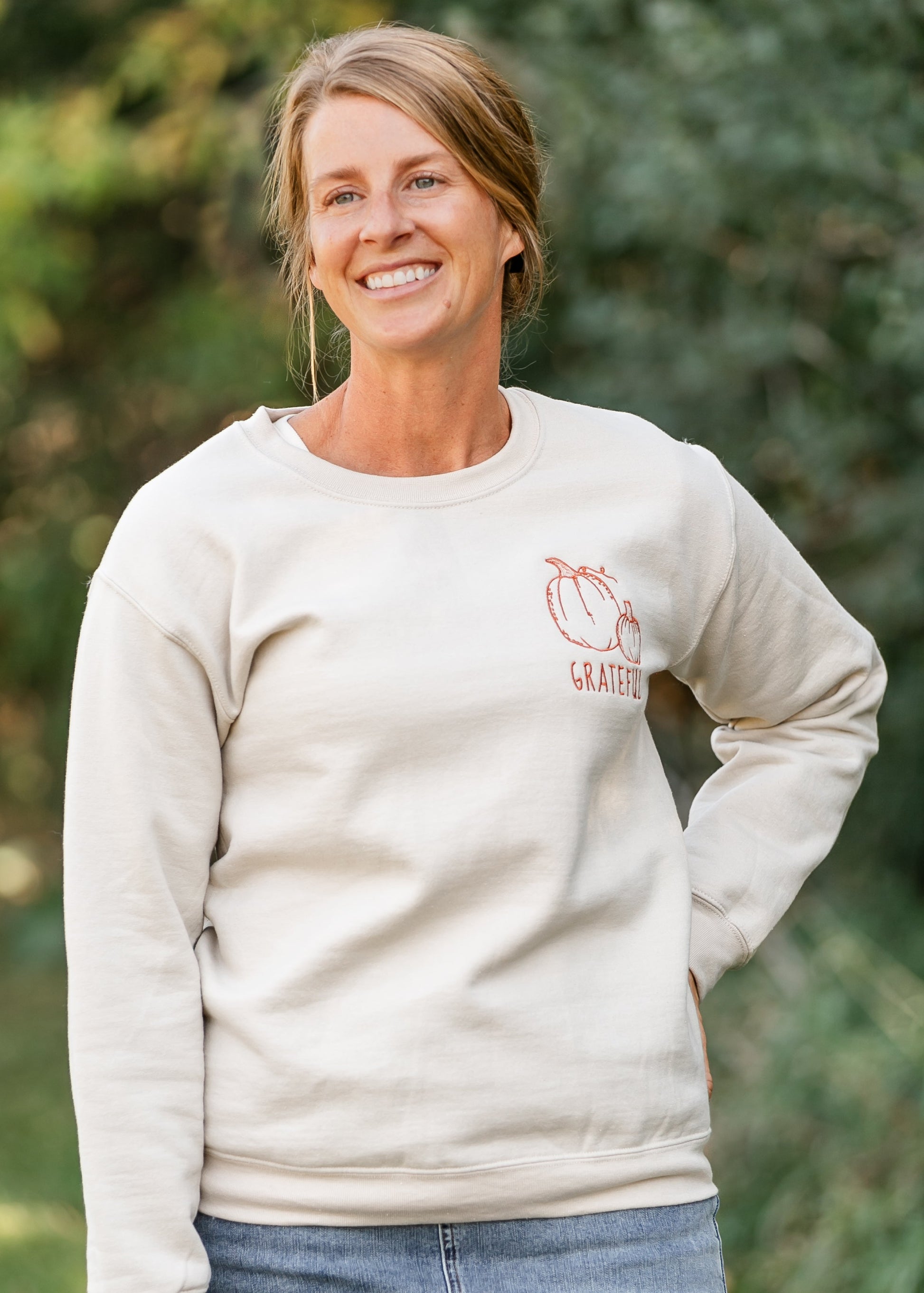 Embroidered Grateful Pumpkin Sweatshirt FF Tops