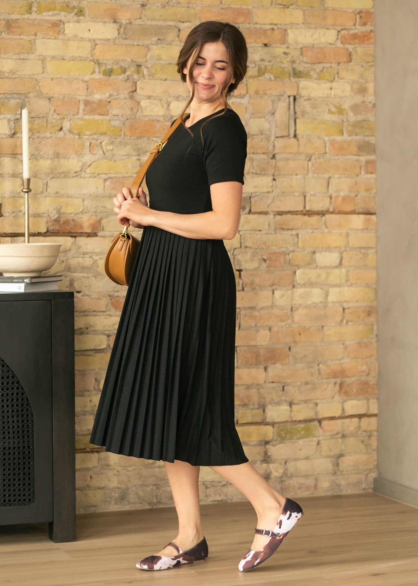 Emersyn Black Pleated Midi Dress IC Dresses