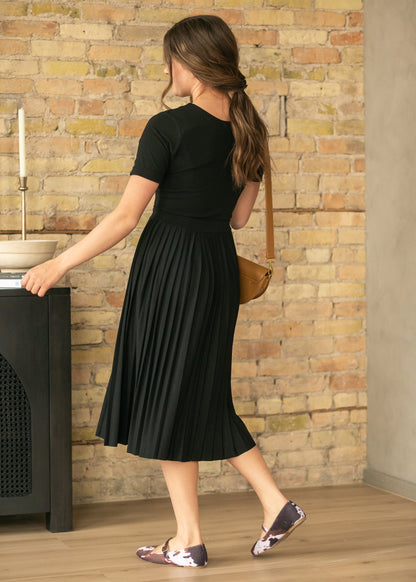 Emersyn Black Pleated Midi Dress IC Dresses