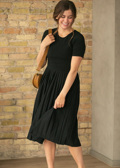 Emersyn Black Pleated Midi Dress IC Dresses