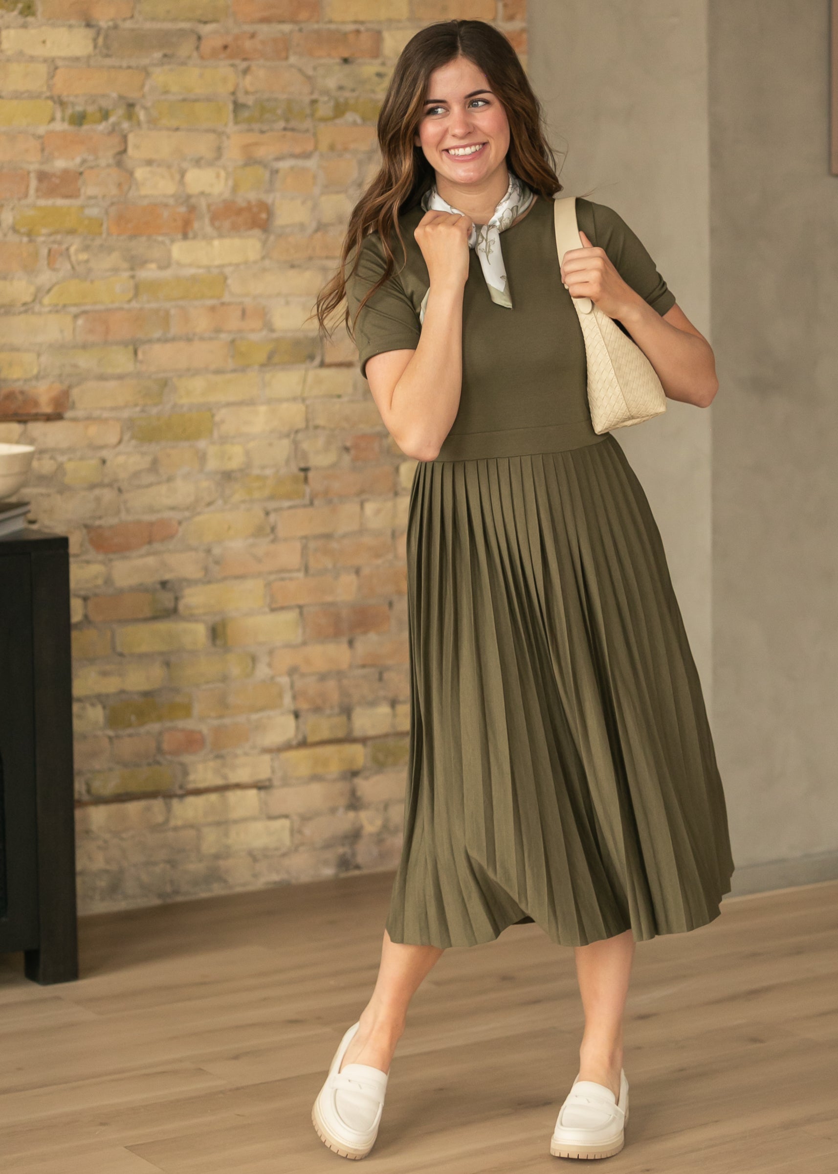 olive midi dress Emersyn Olive Pleated Midi Dress, Medium