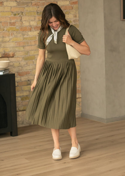 Emersyn Olive Pleated Midi Dress IC Dresses