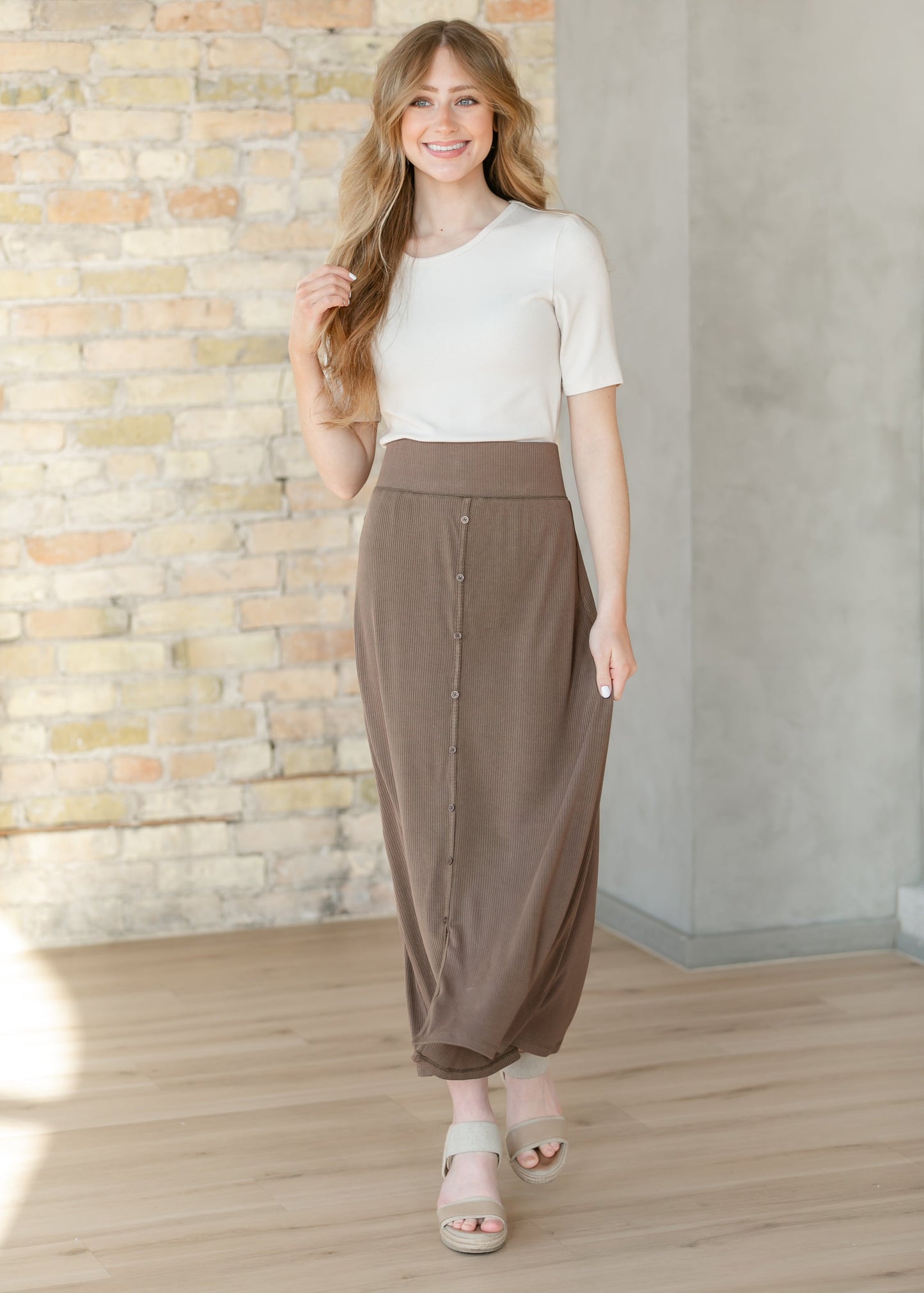 Essential Chocolate Ribbed Midi Skirt IC Skirts