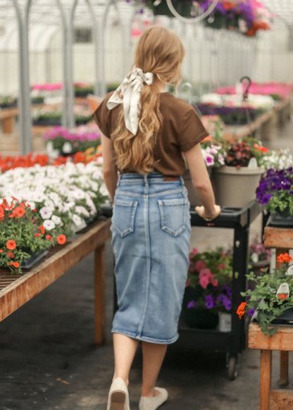 Essential Chocolate Short Sleeve Basic T-shirt IC Tops