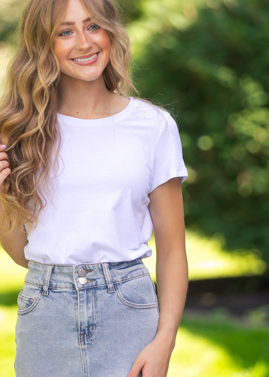 Essential Crew Basic T-shirt IC Tops White / XS