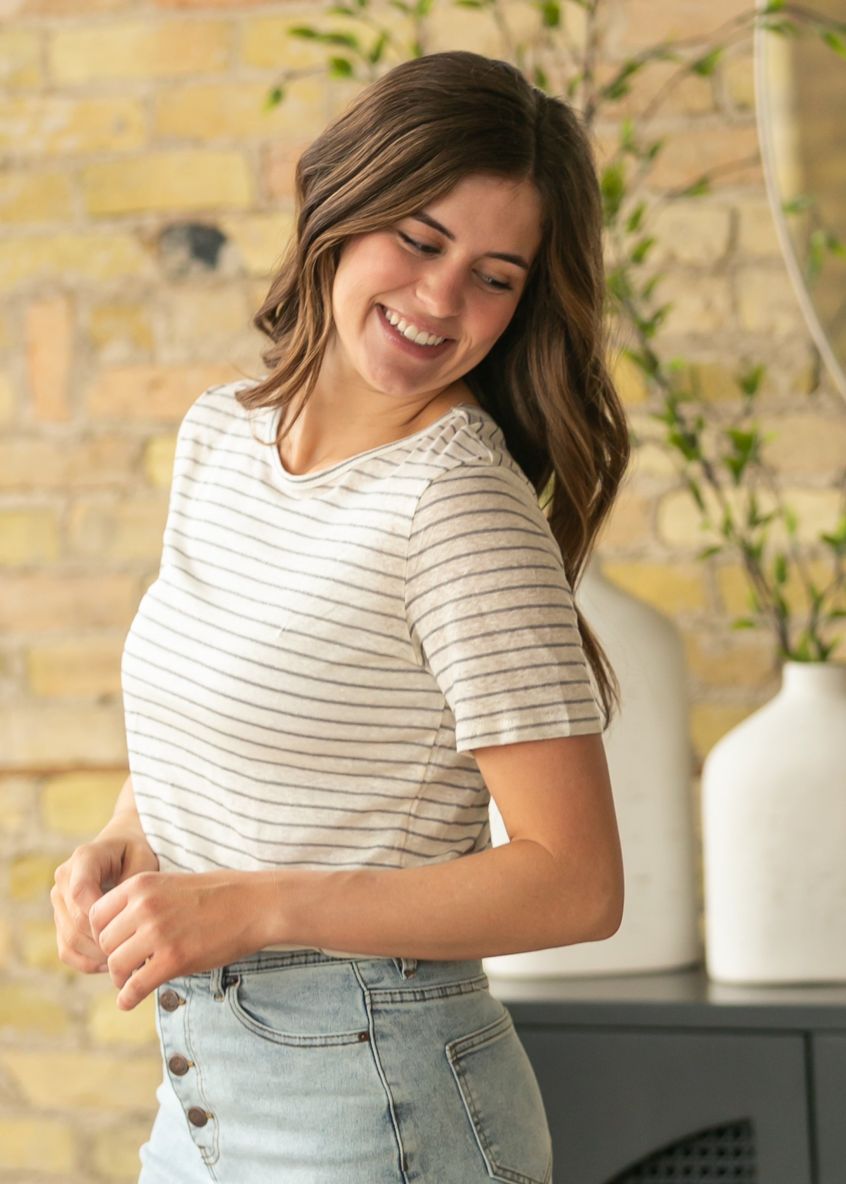 Essential Linen Short Sleeve T-shirt IC Tops