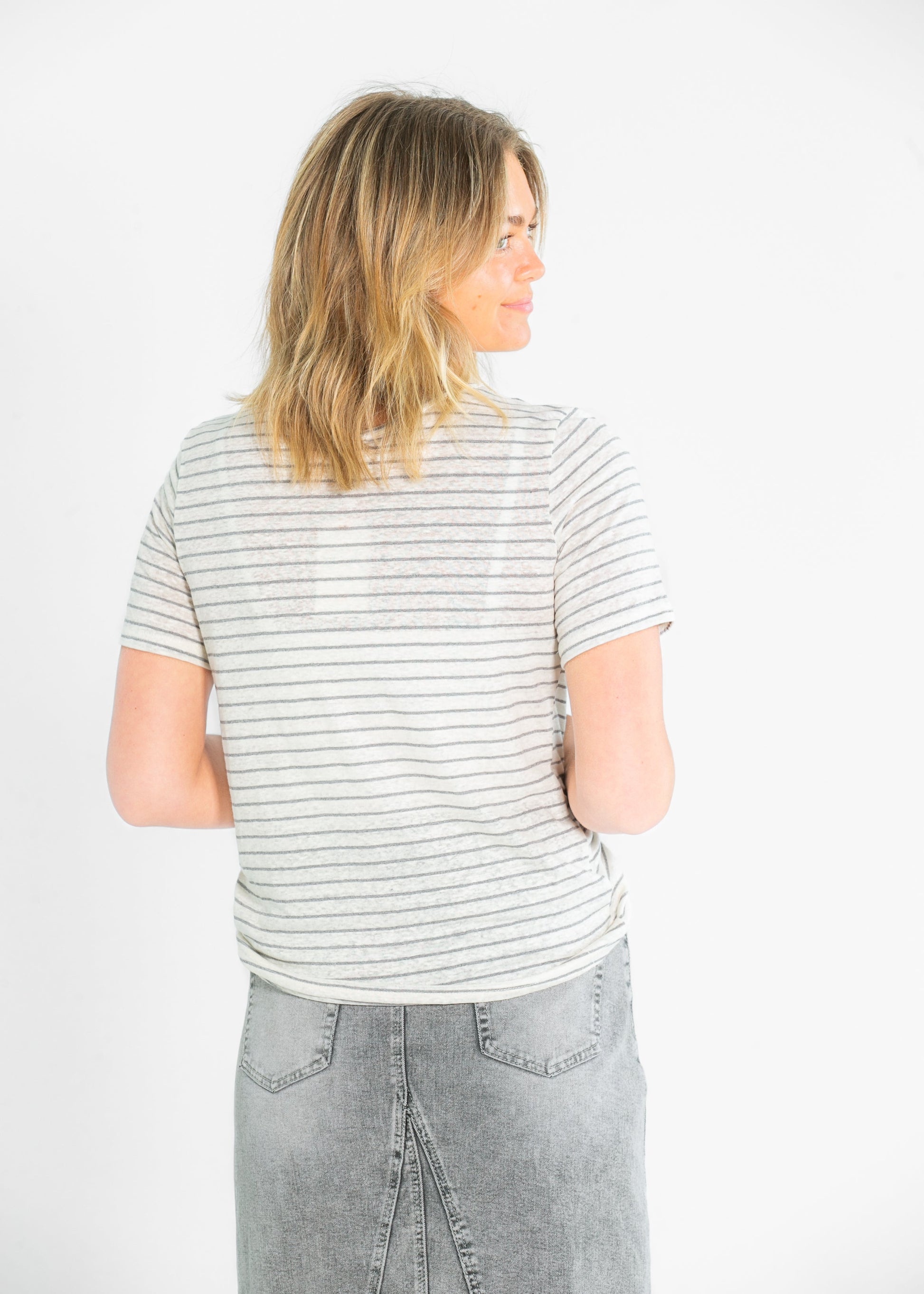 Essential Linen Short Sleeve Tee IC Tops