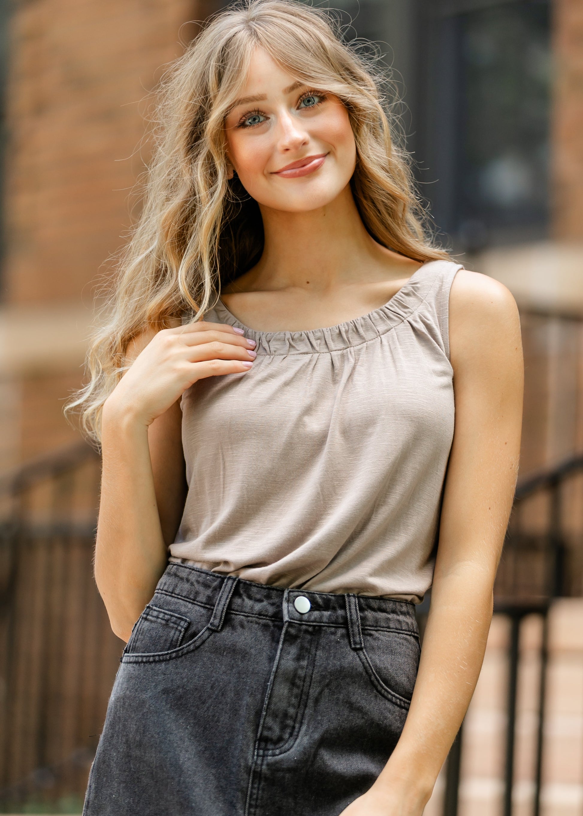 Essential Pleated Neck Layering Tank IC Tops