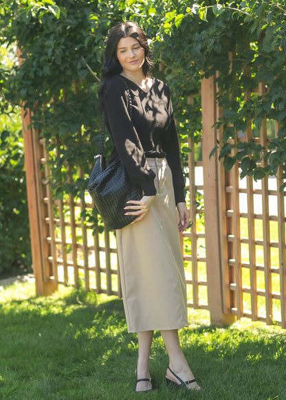 Essential V-neck Balloon Sleeve Sweater IC Tops