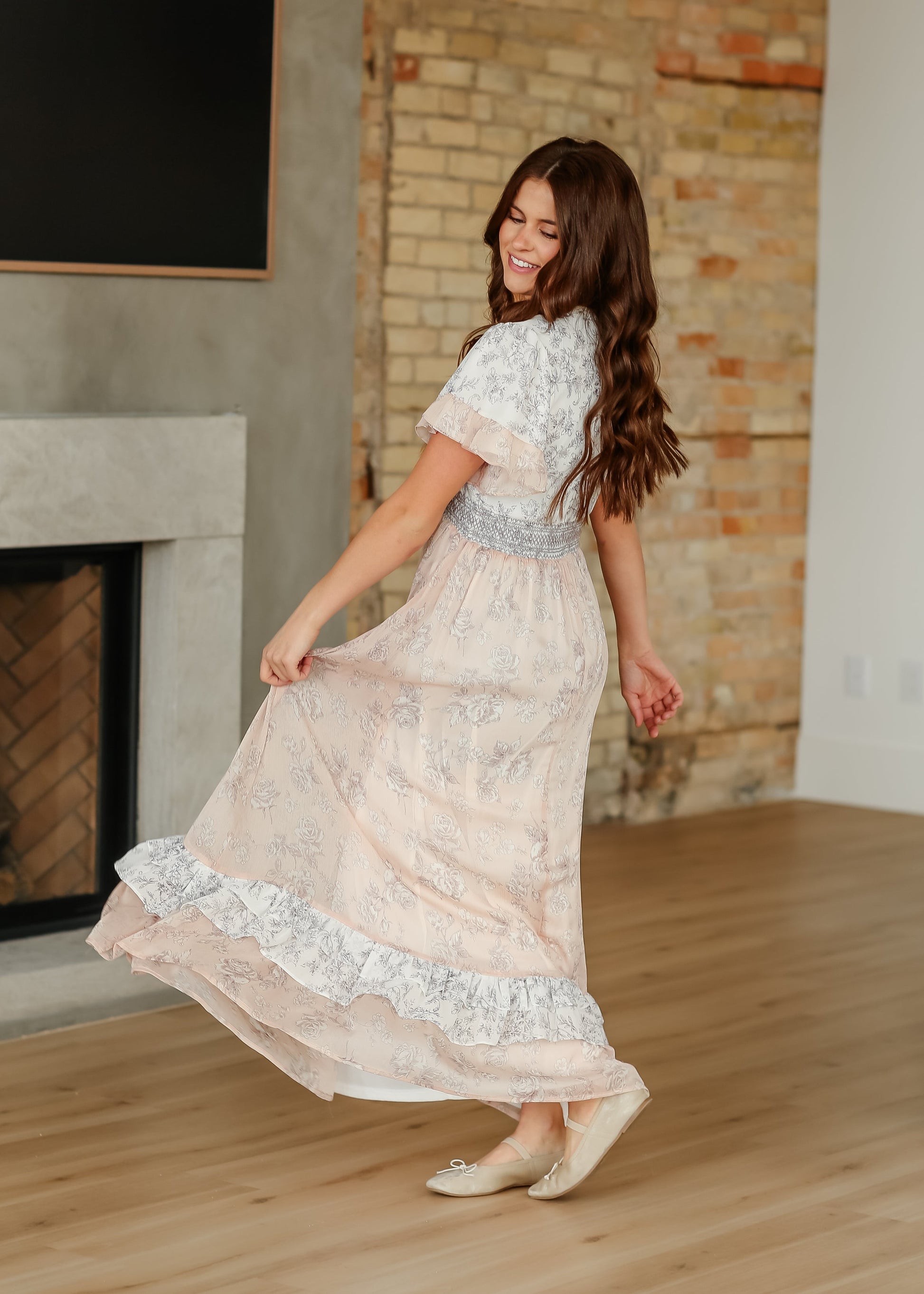Estelle Floral Midi Dress IC Dresses