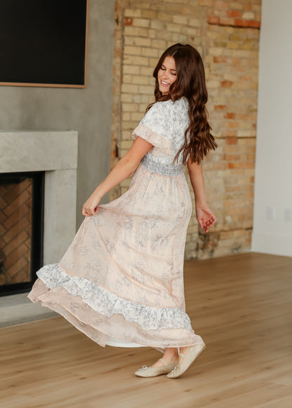 Estelle Floral Midi Dress IC Dresses