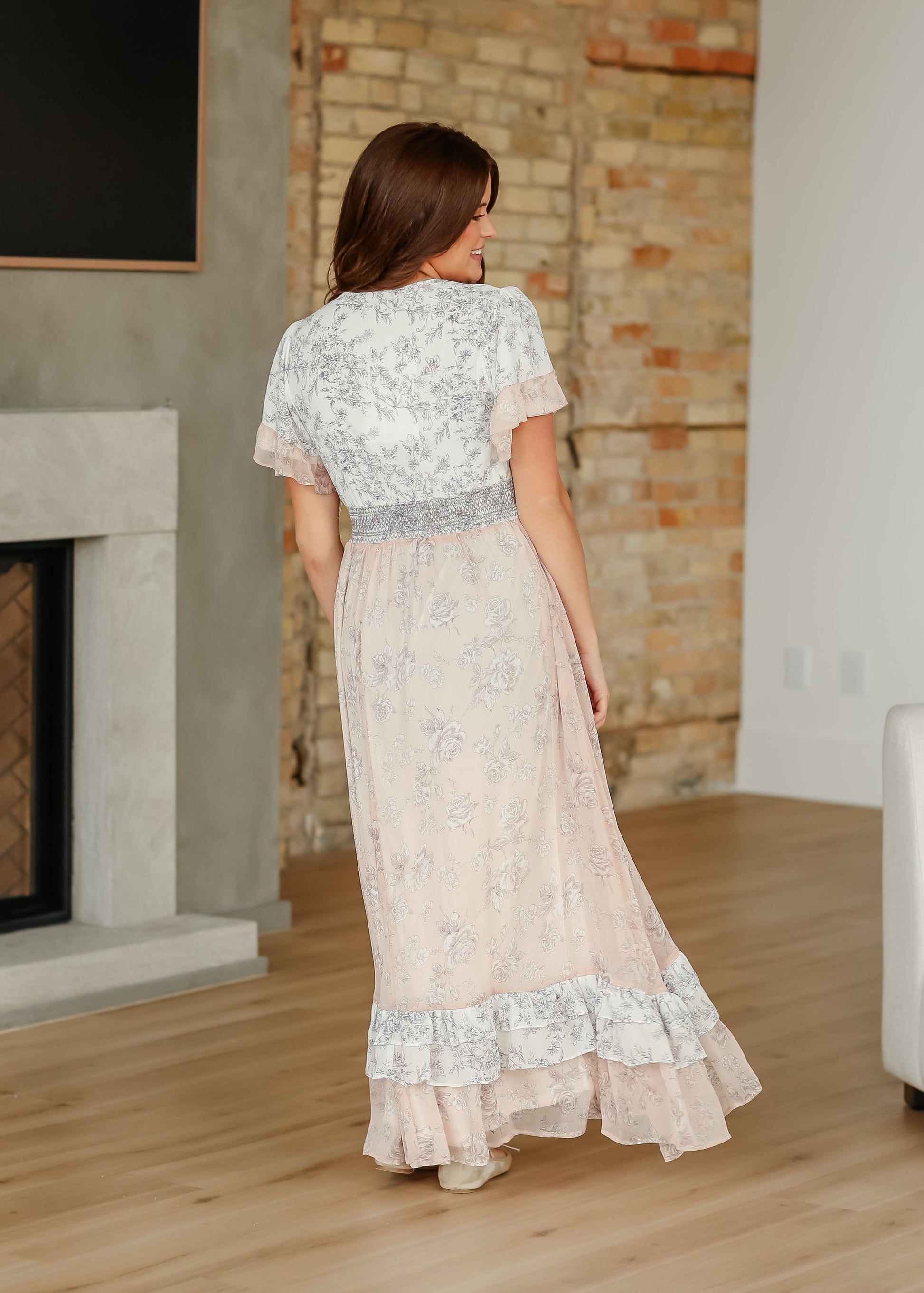 Estelle Floral Midi Dress IC Dresses