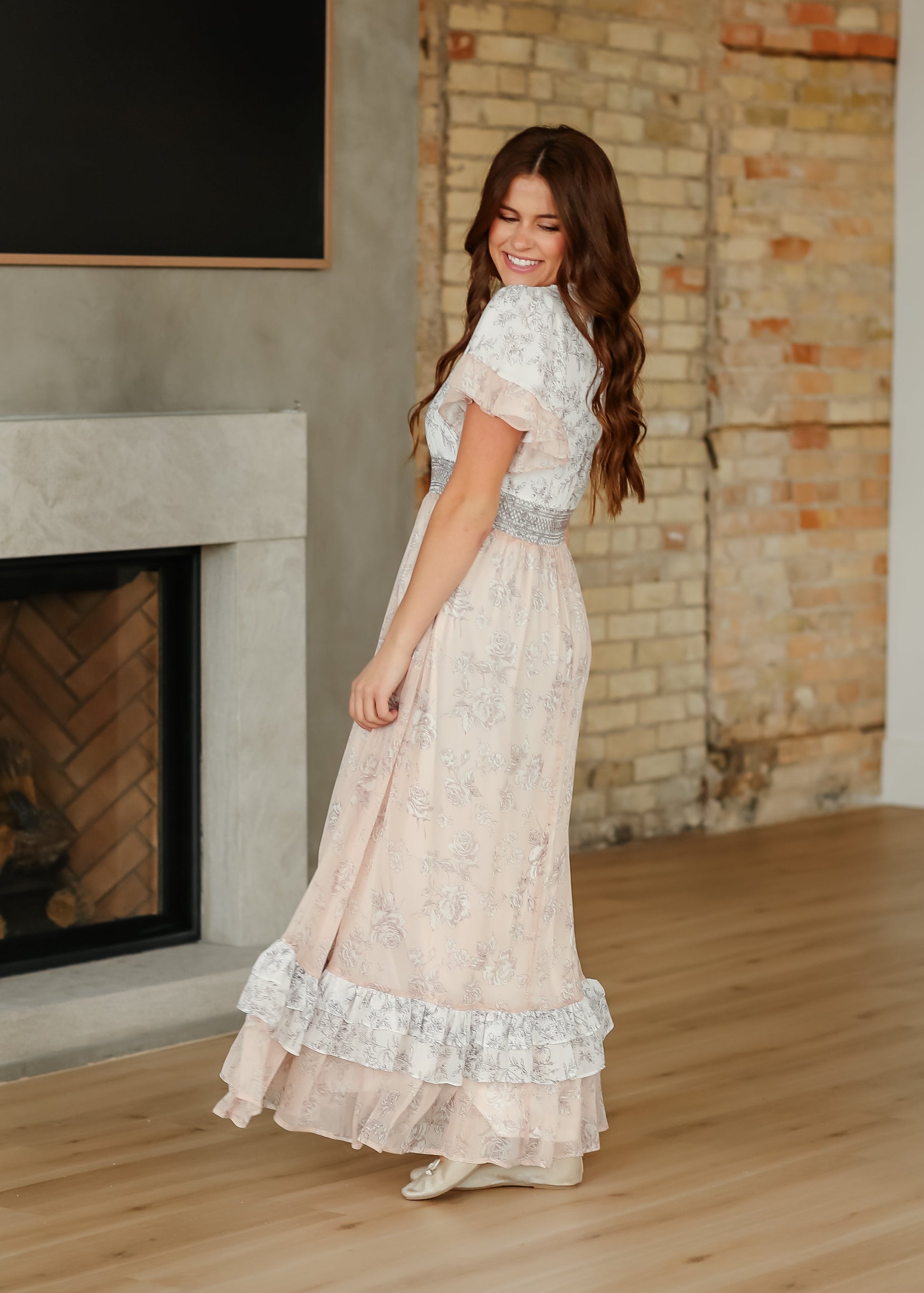 Estelle Floral Midi Dress IC Dresses