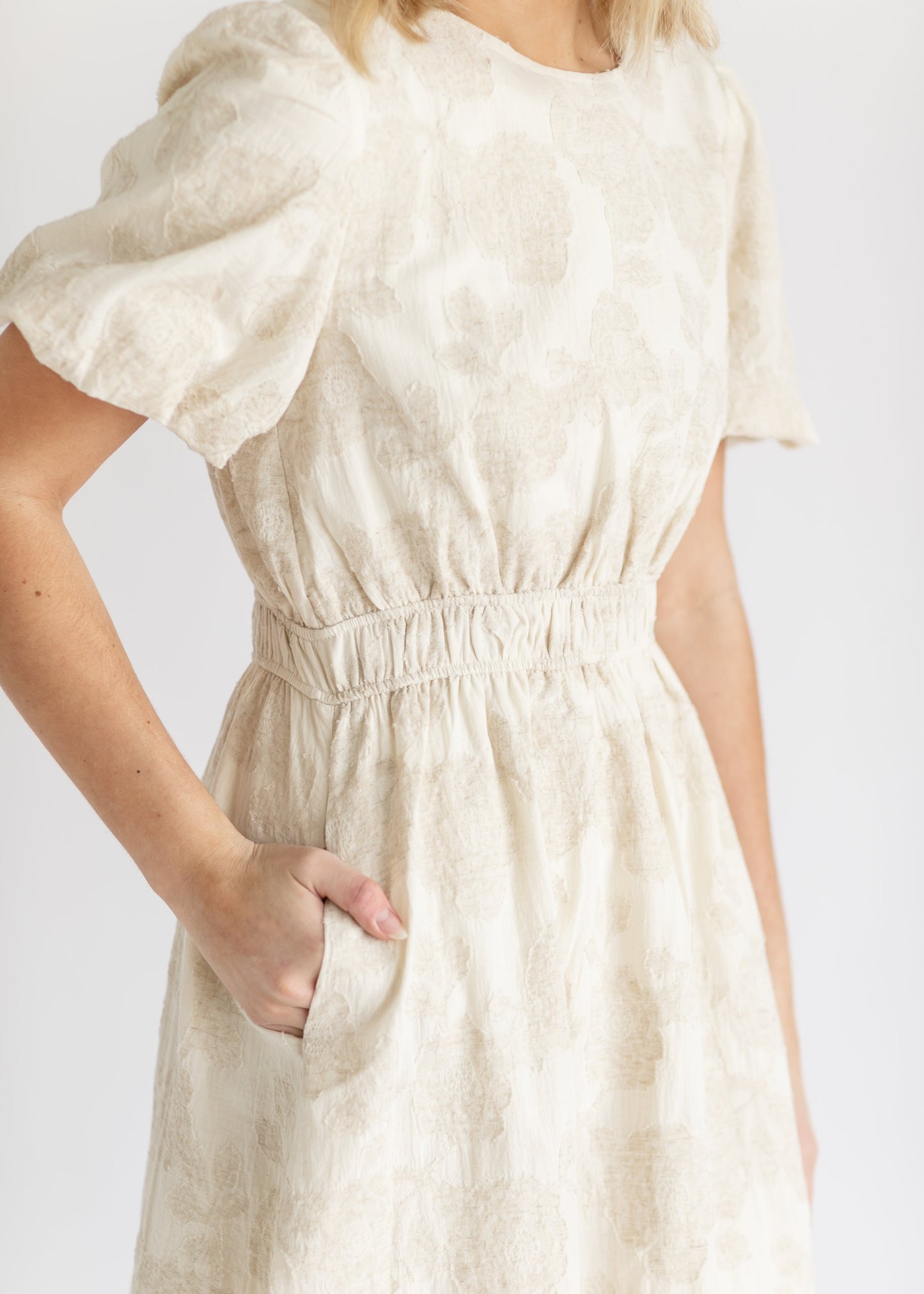 Floral Jacquard Short Sleeve Midi Dress FF Dresses