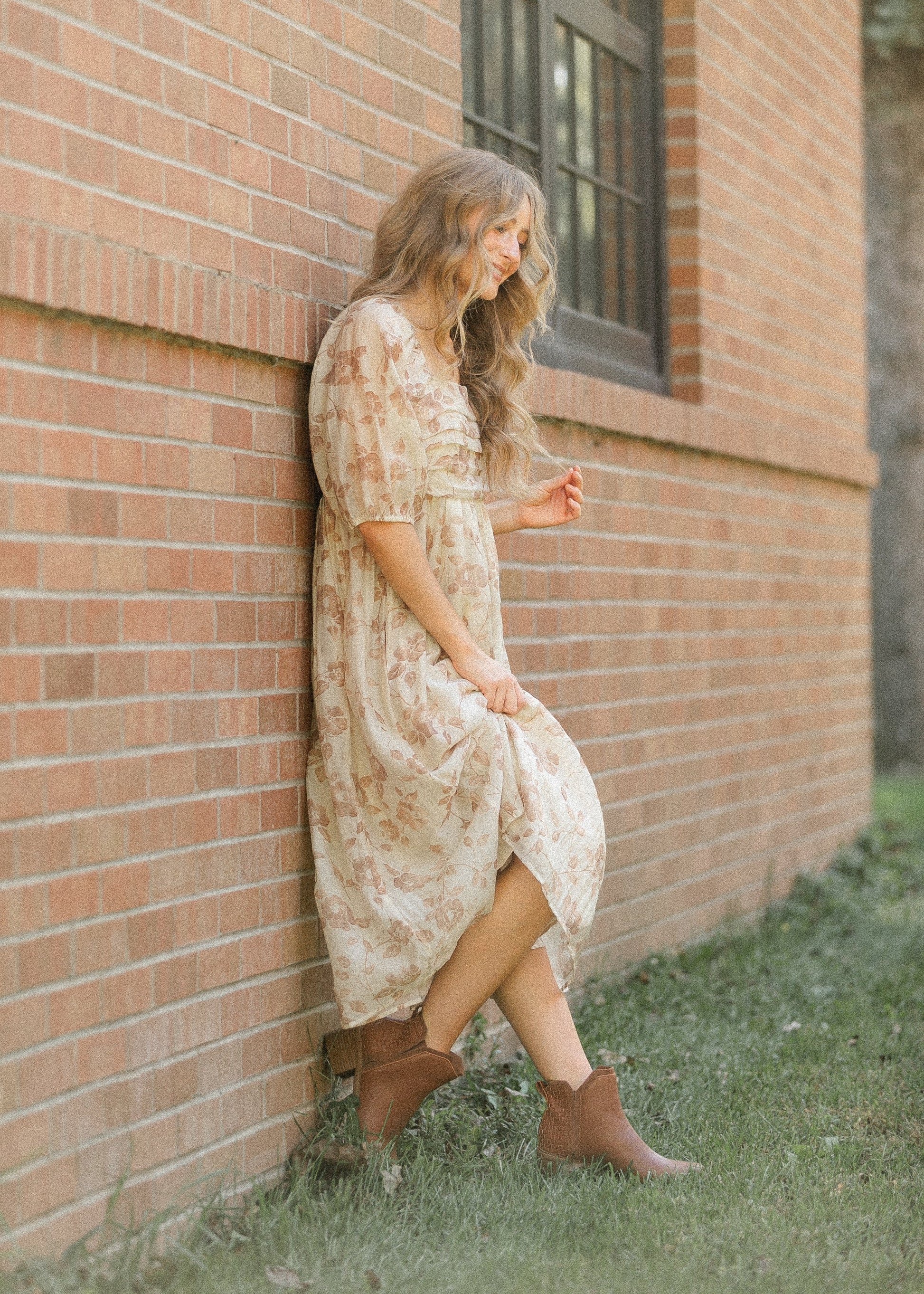Floral Pleated Bodice Midi Dress FF Dresses