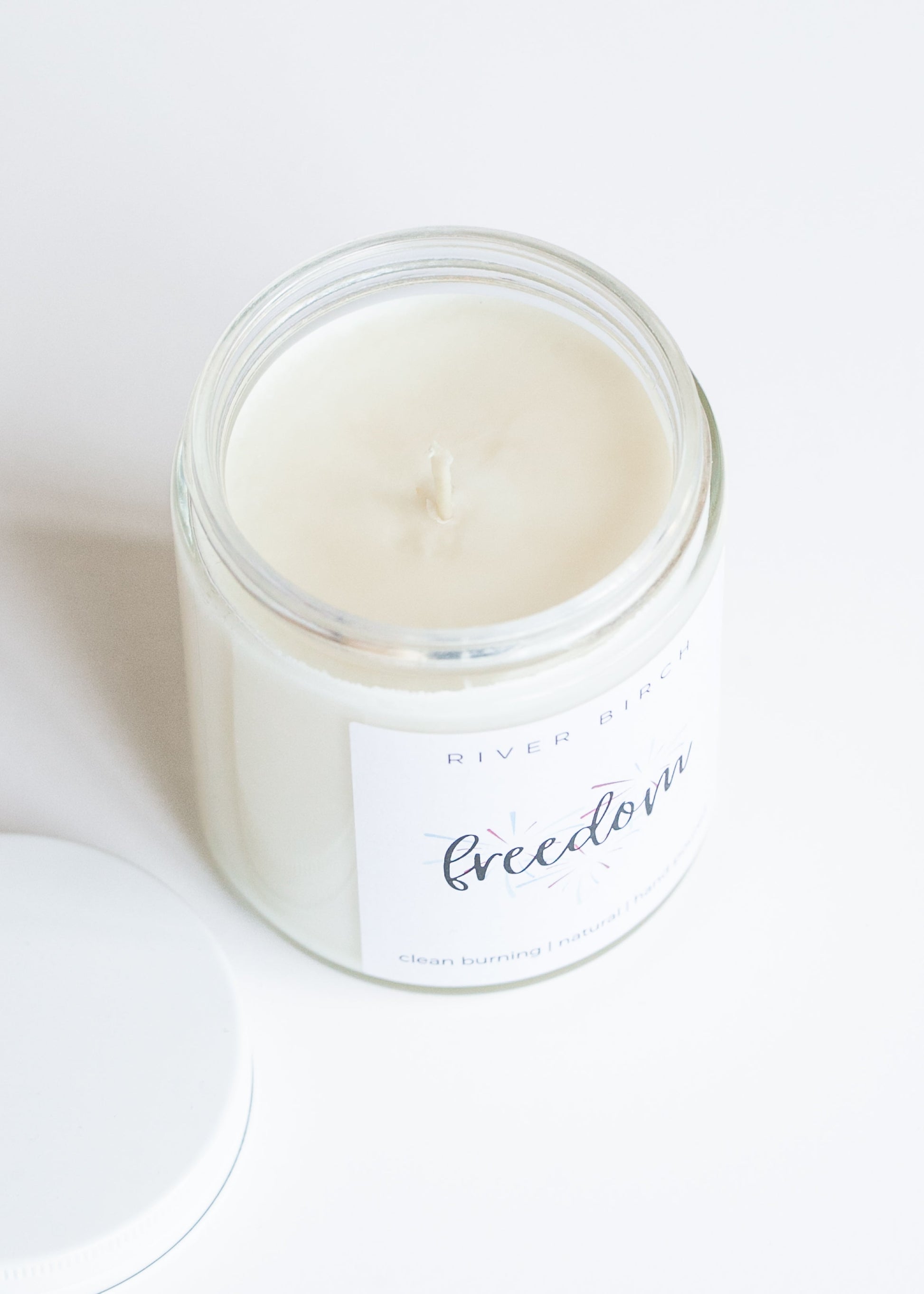 Freedom Soy Candle 8.5oz Apple Scent FF Home + Lifestyle