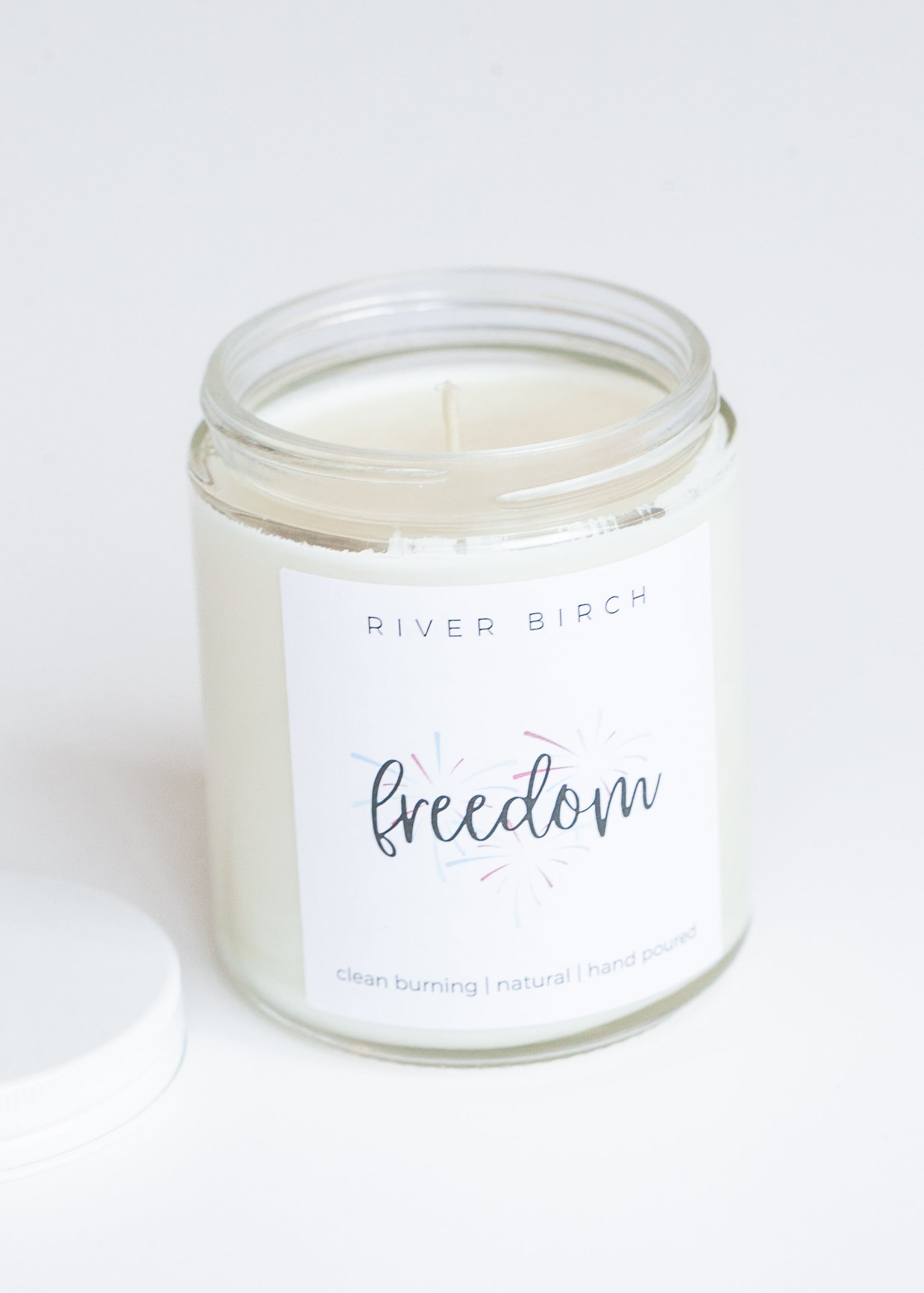 Freedom Soy Candle 8.5oz Apple Scent FF Home + Lifestyle