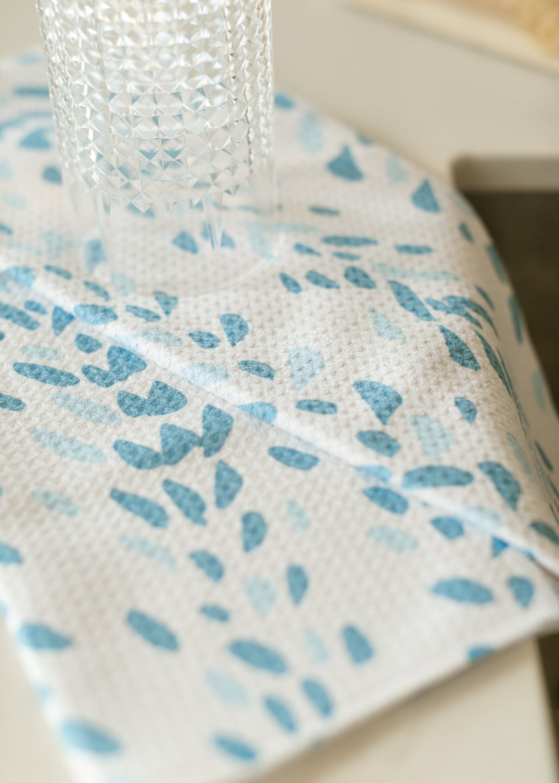Geometry® Reeds Printed Midday Waffle Tea Towel Gifts
