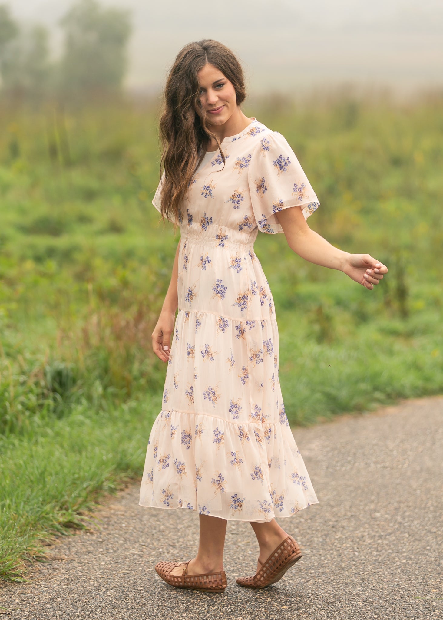 Gina Pink Floral Short Sleeve Tiered Midi Dress – Inherit Co