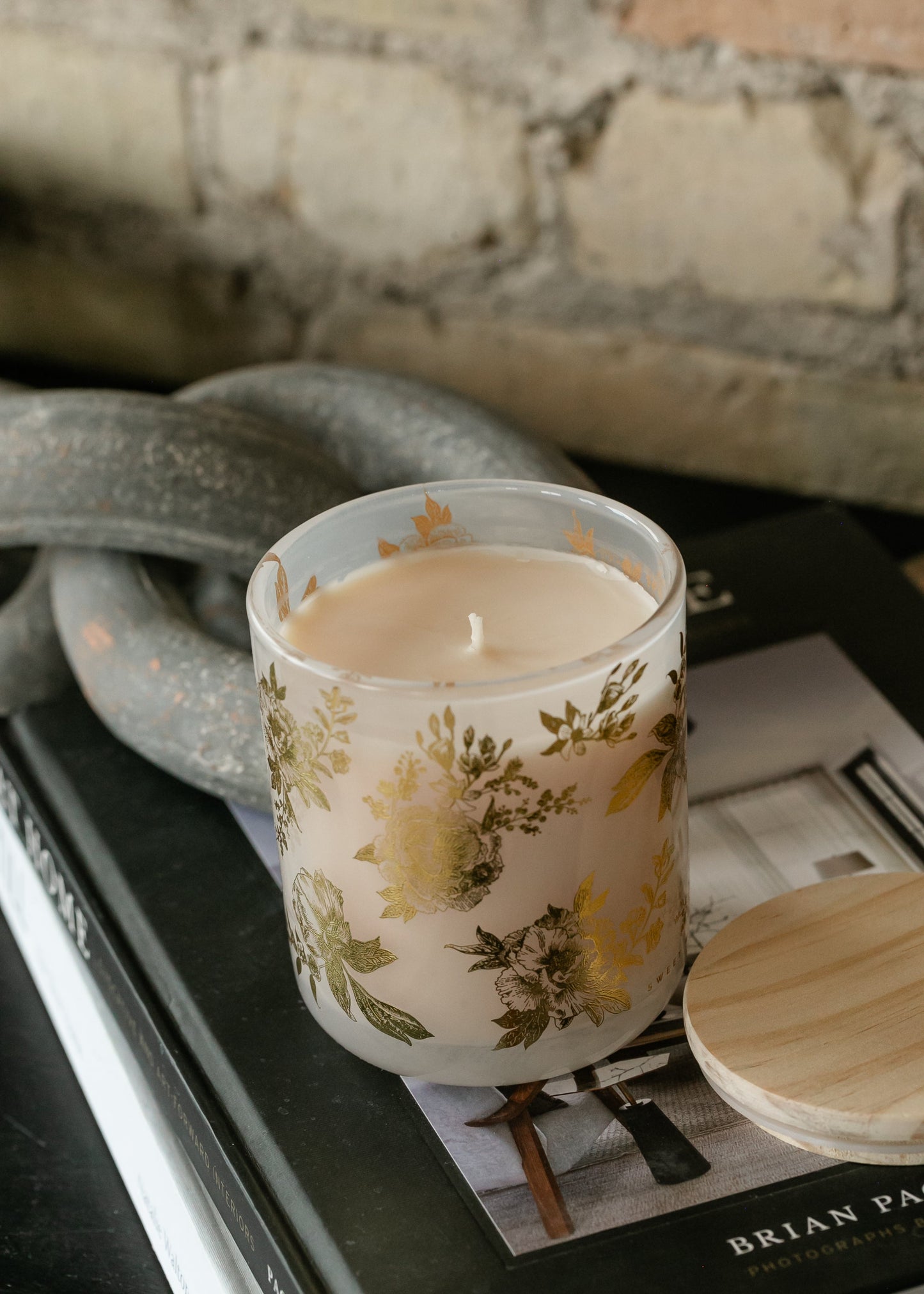 Gold Delft 12oz Candle Gifts