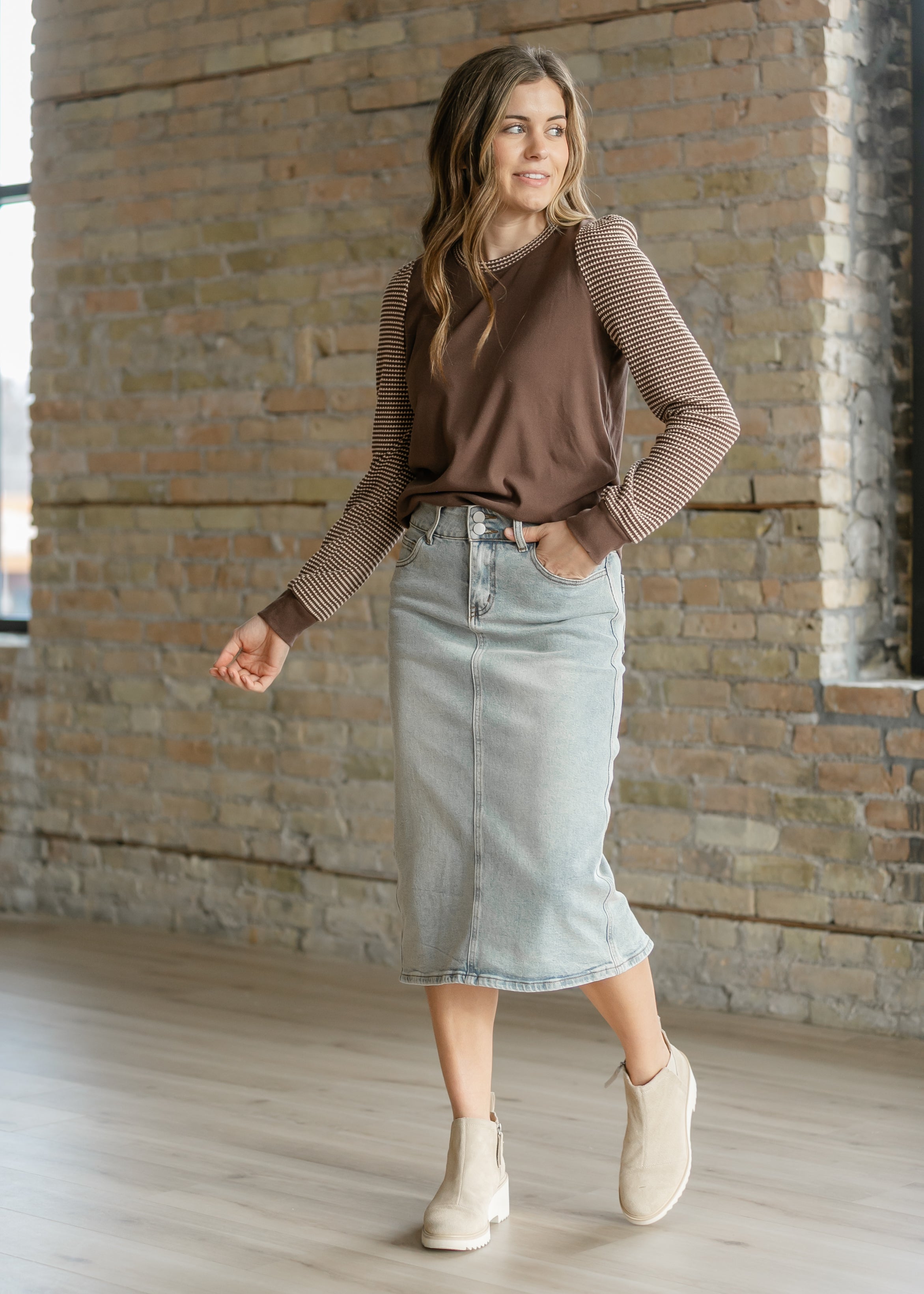 Greta Light Wash Midi Denim Skirt – Inherit Co.