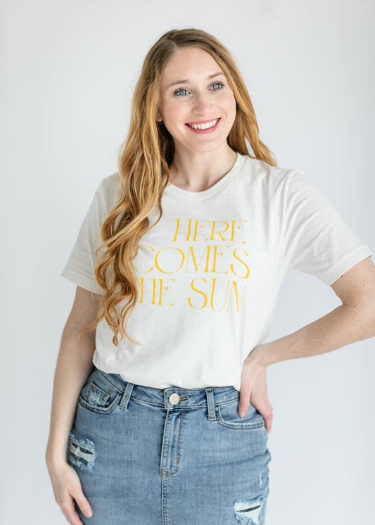 Here Comes the Sun Graphic Tee FF Tops