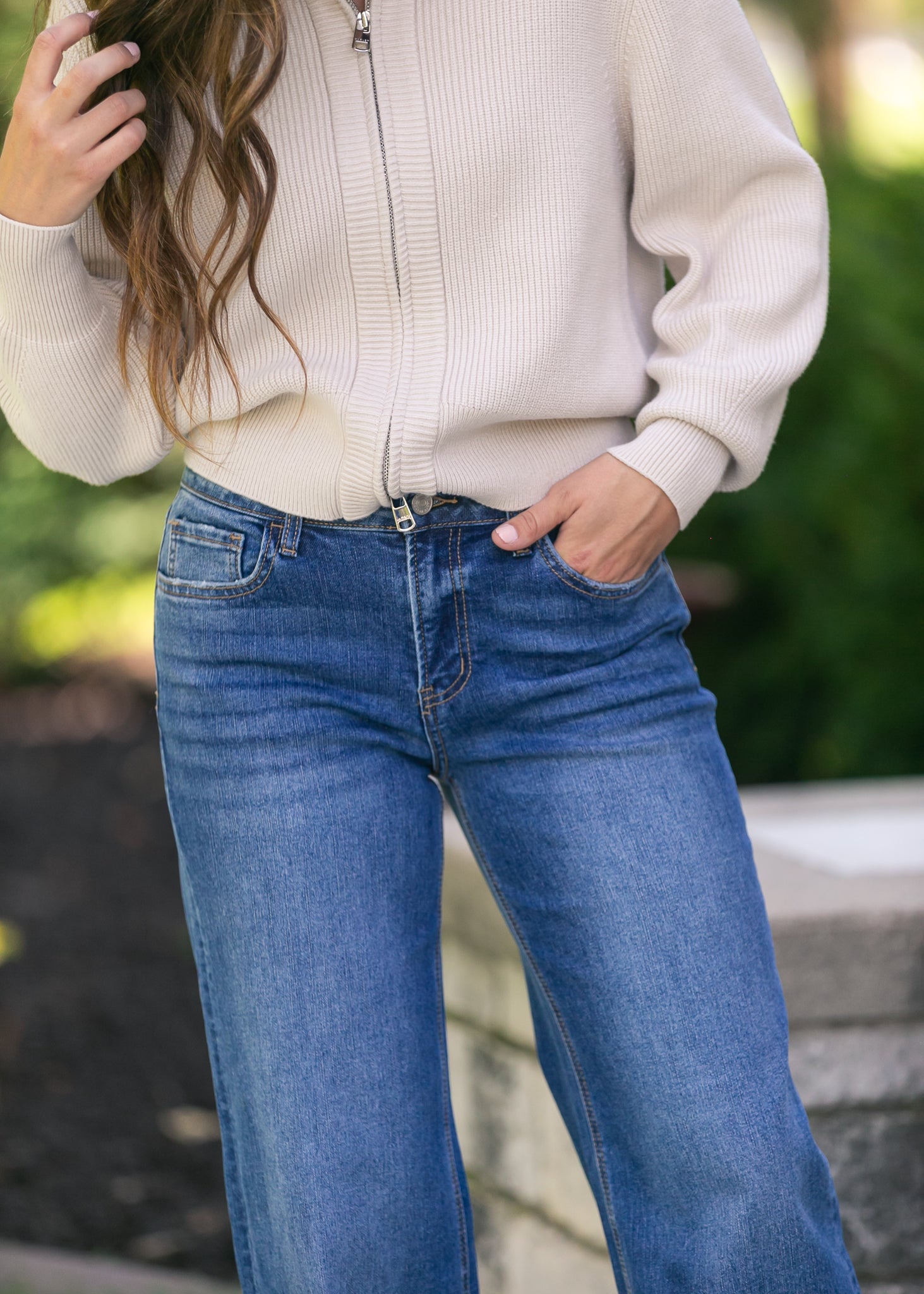 High Rise Clean Cut Raw Hem Wide Jeans FF Pants