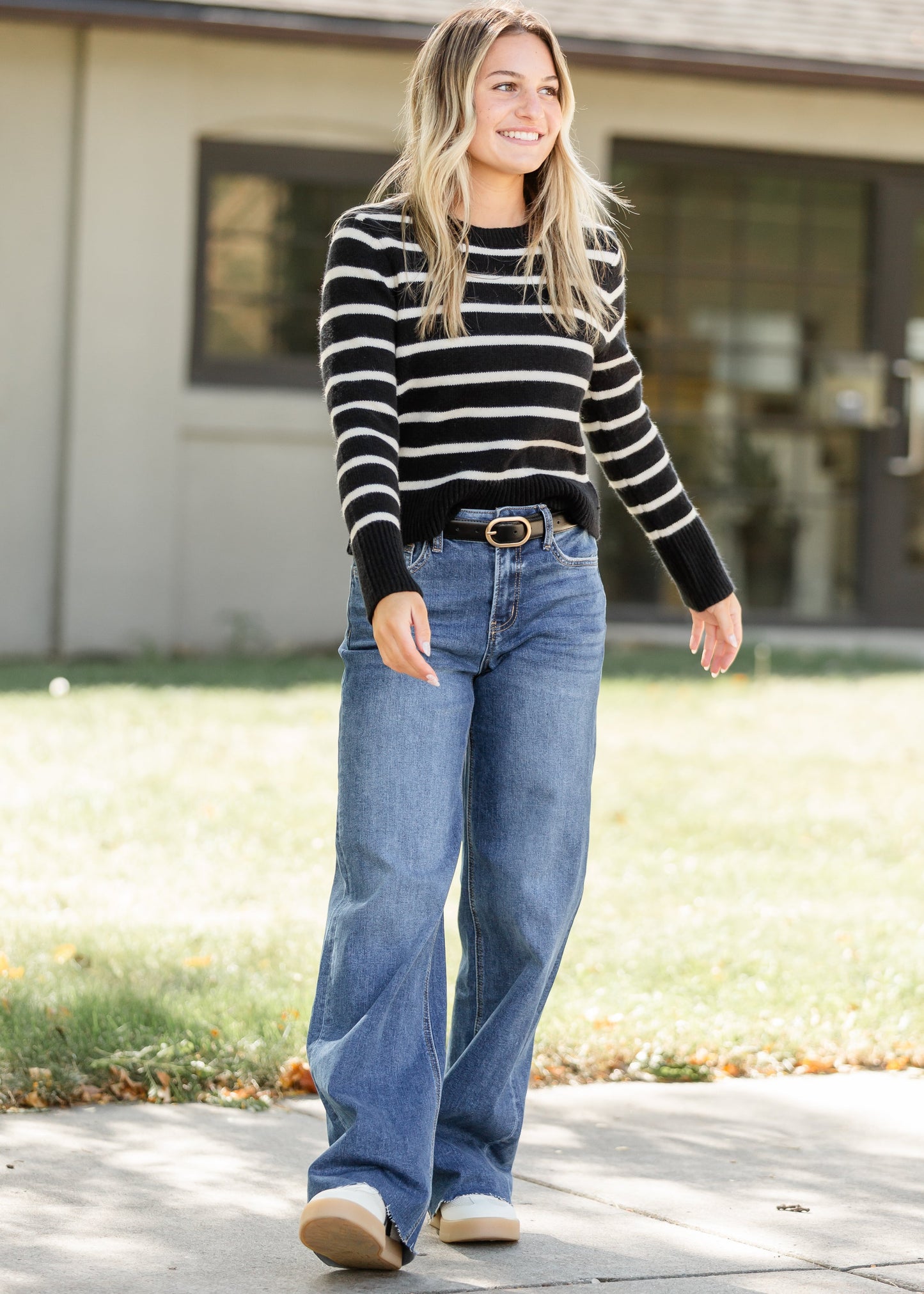 High Rise Clean Cut Raw Hem Wide Jeans FF Pants