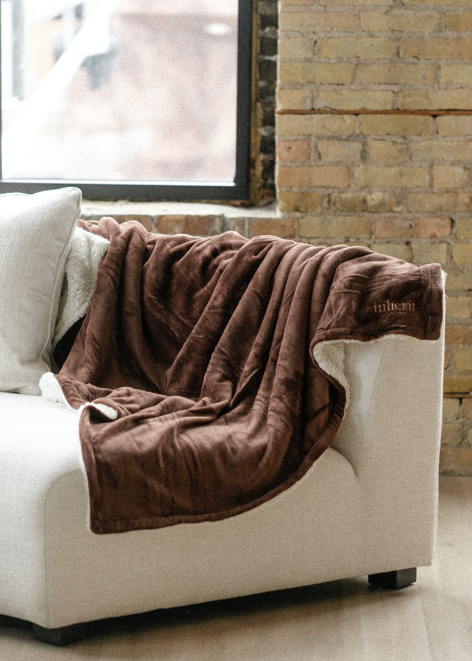 Inherit Softest-Ever Chocolate Sherpa Throw FF Home + Lifestyle