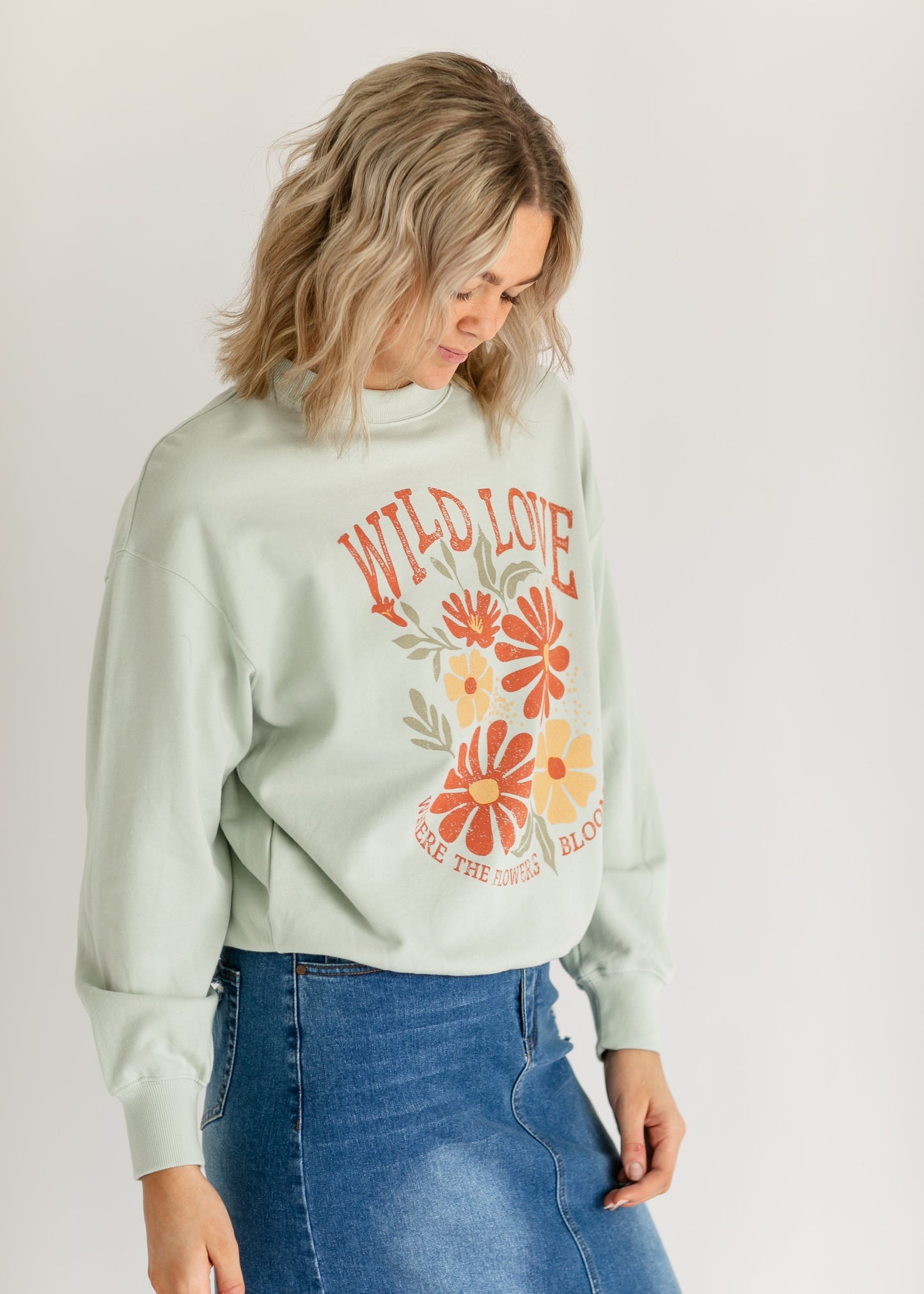 Inherit Wild Love Floral Graphic Crewneck Sweatshirt FF Tops