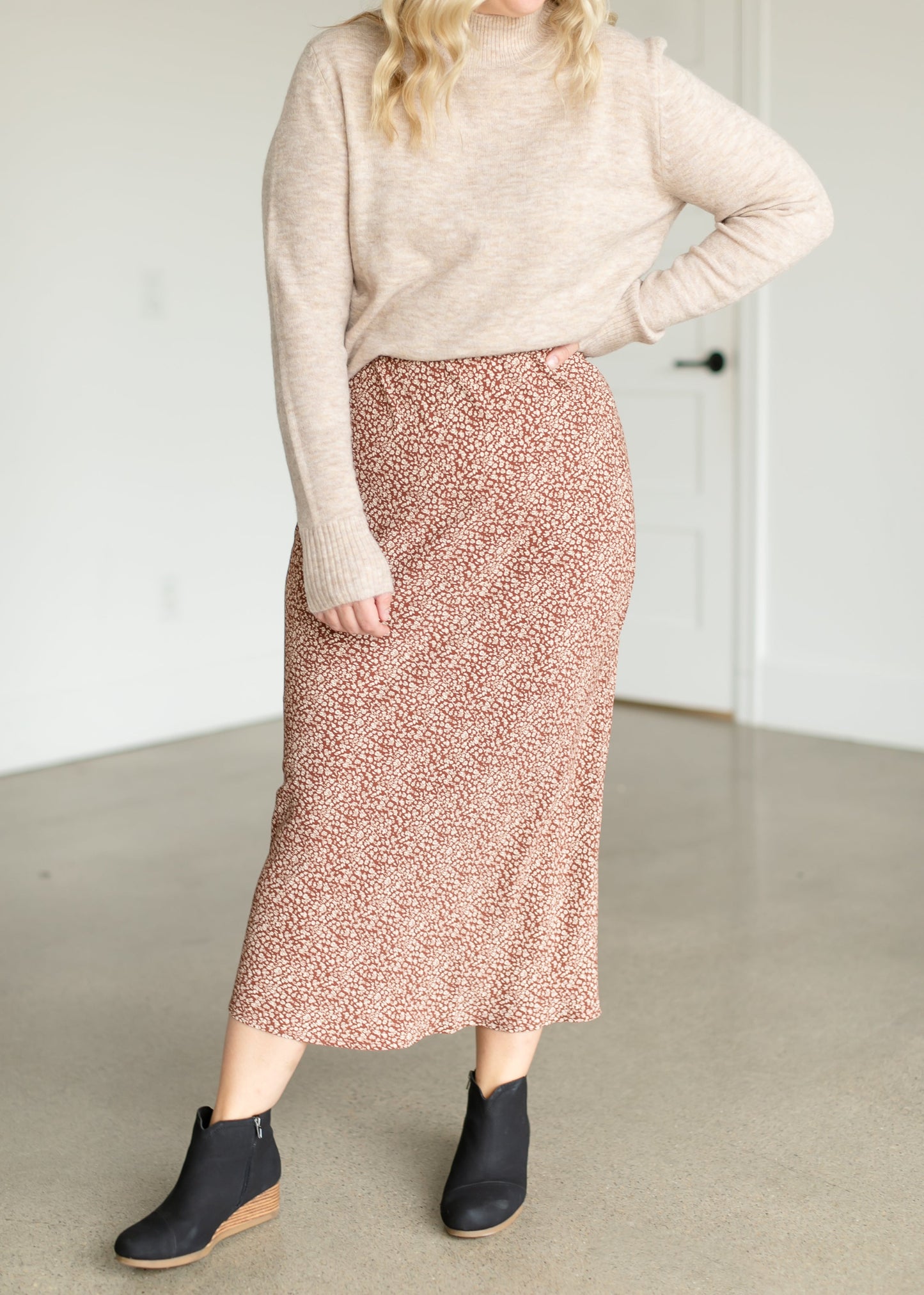 Ivory Ditsy Print Floral Midi Skirt FF Skirts Rust / S
