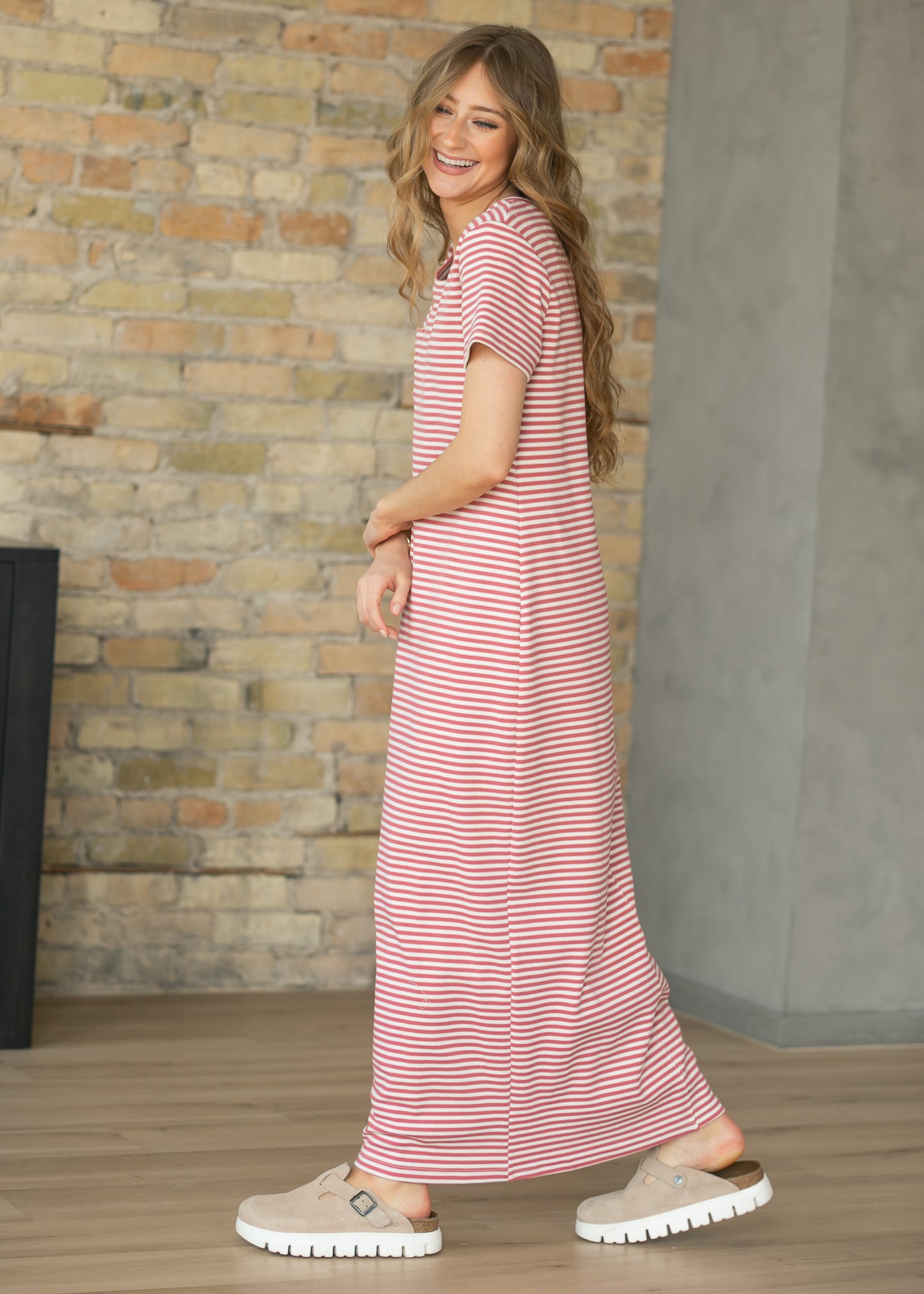 Jane Coral Stripe T-shirt Maxi Dress IC Dresses