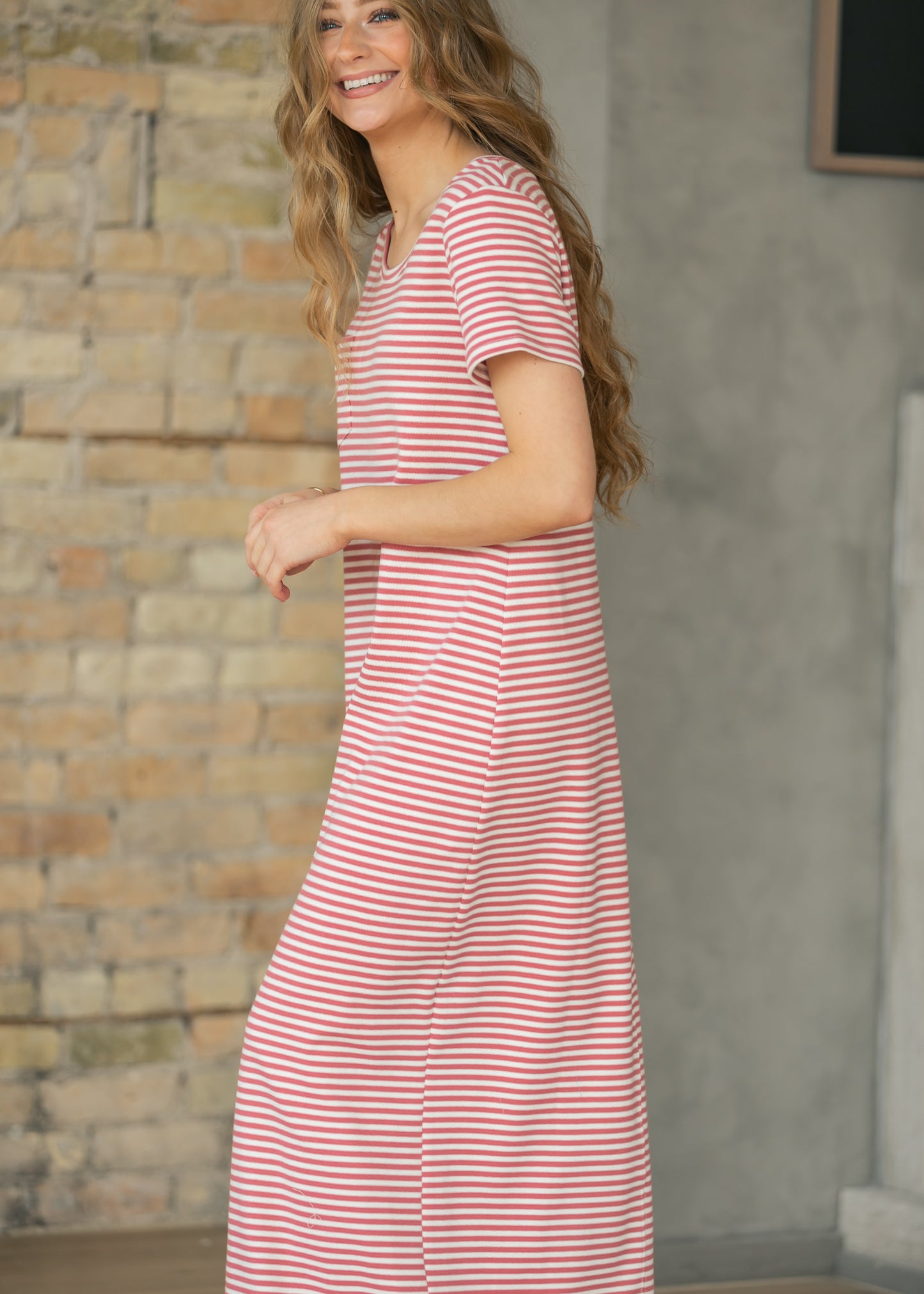 Jane Coral Stripe T-shirt Maxi Dress IC Dresses