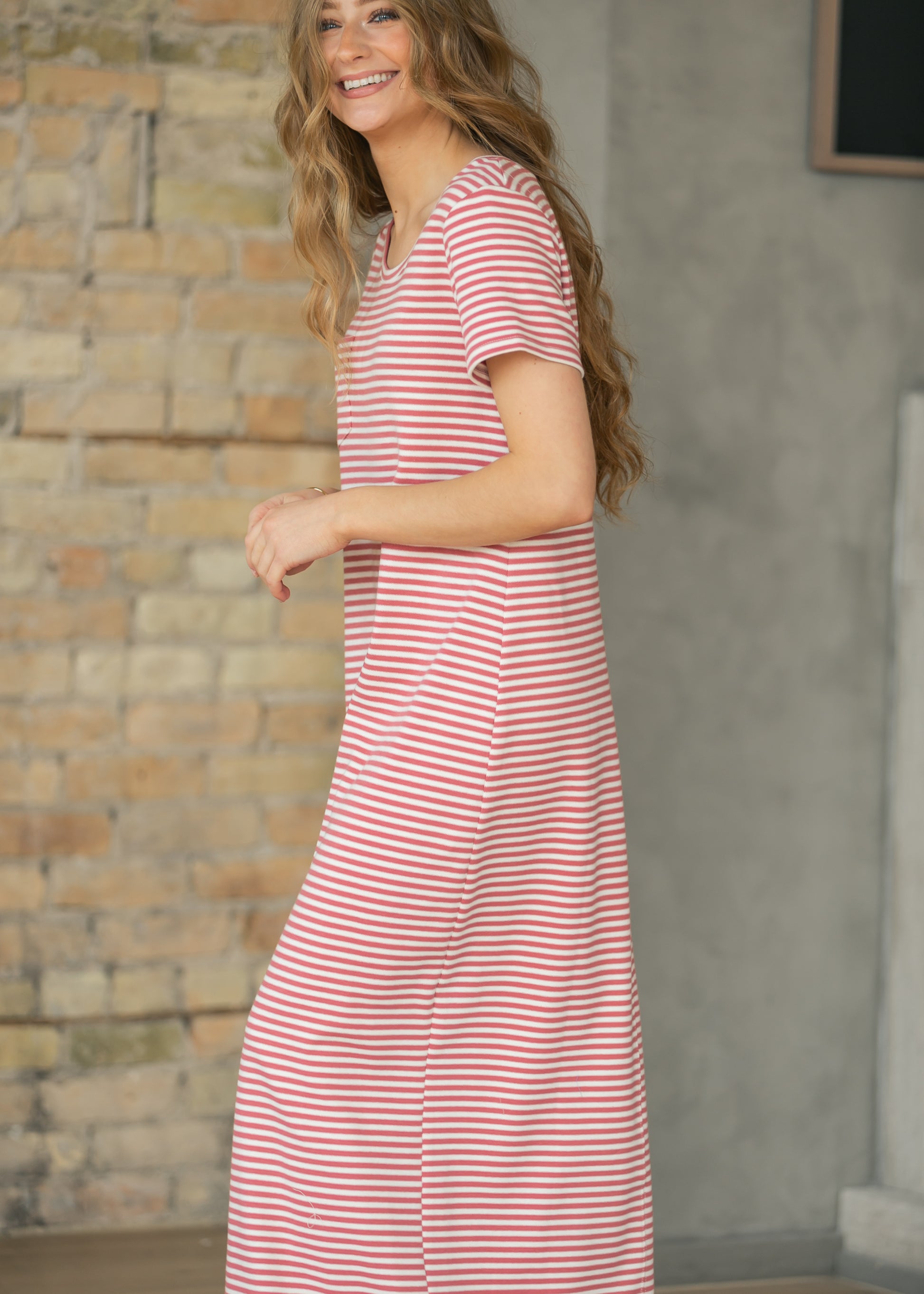 Jane Coral Stripe T-shirt Maxi Dress IC Dresses