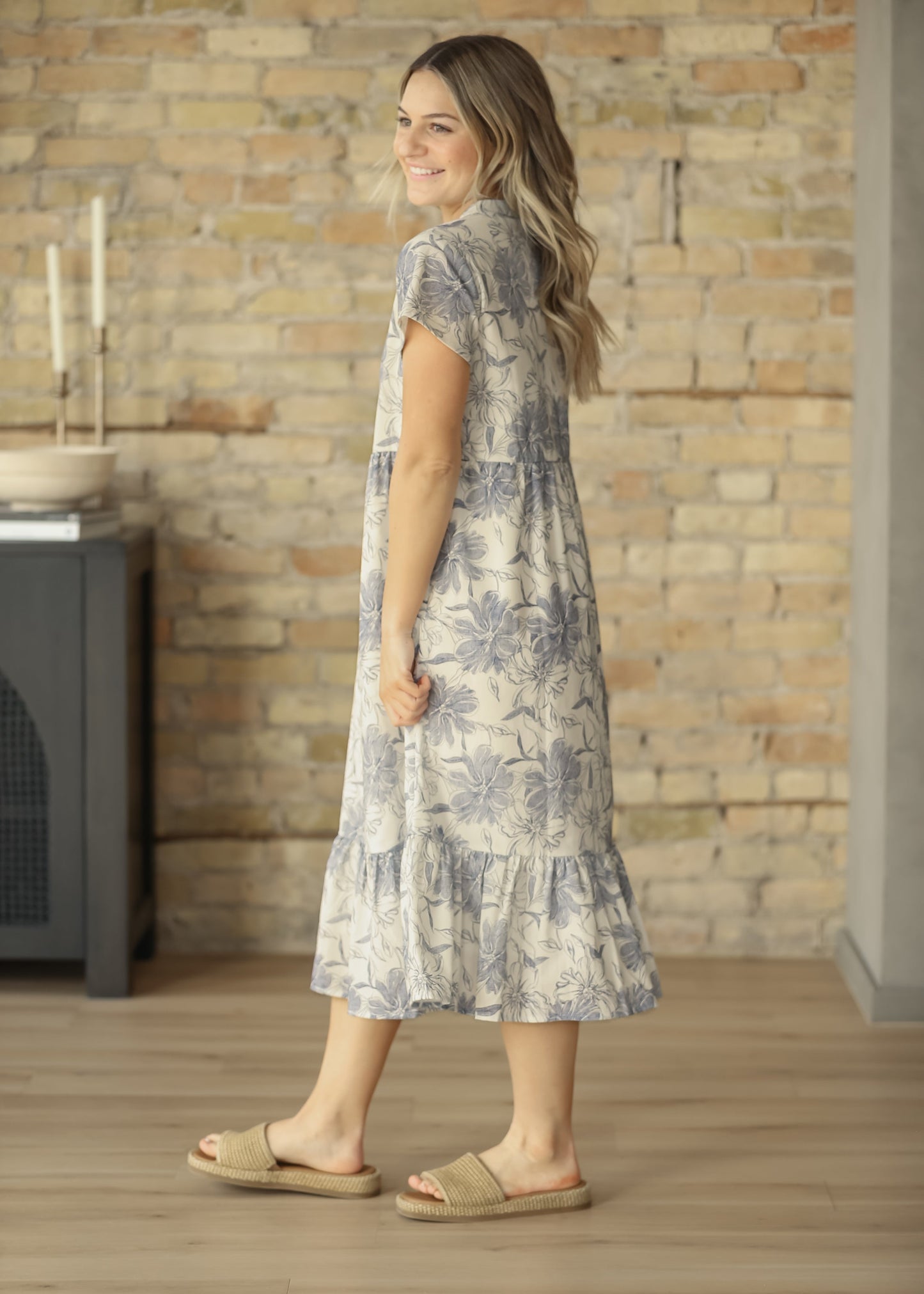 Jaydrien Blue Floral Short Sleeve Midi Dress IC Dresses