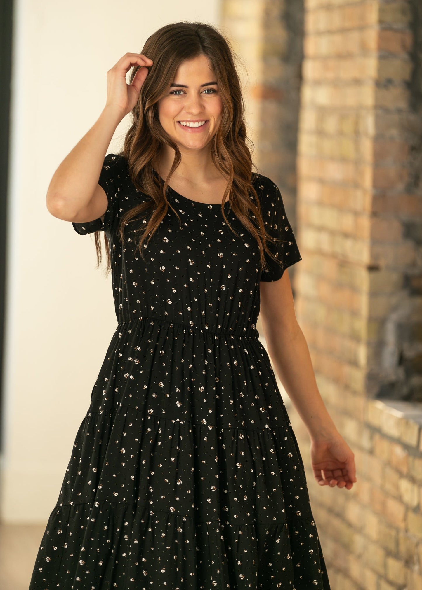 Jenna Floral Knit Short Sleeve Tiered Midi Dress IC Dresses