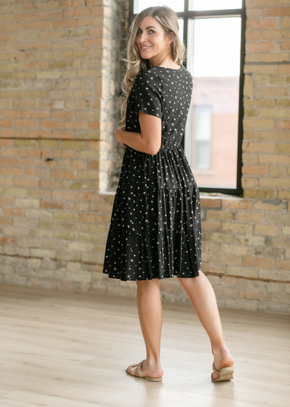 Jenna Floral Knit Short Sleeve Tiered Midi Dress IC Dresses