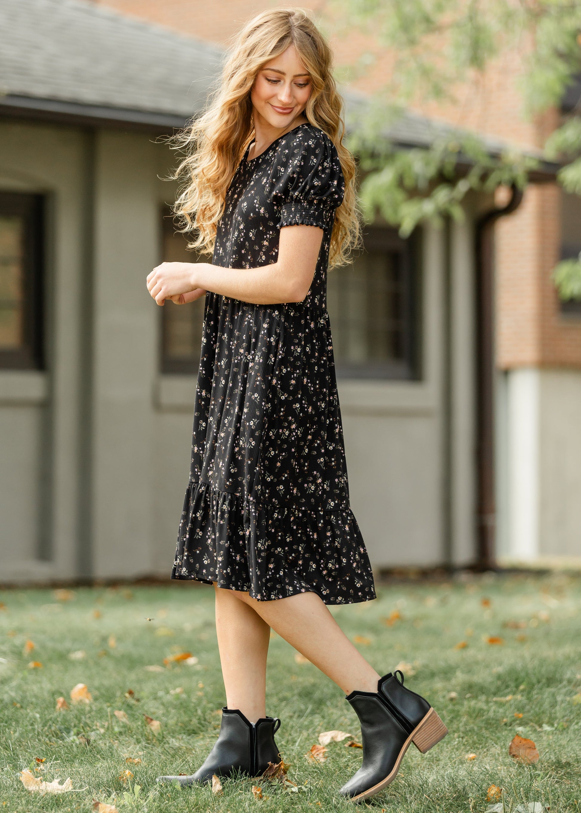 Jess Short Sleeve Midi Dress IC Dresses