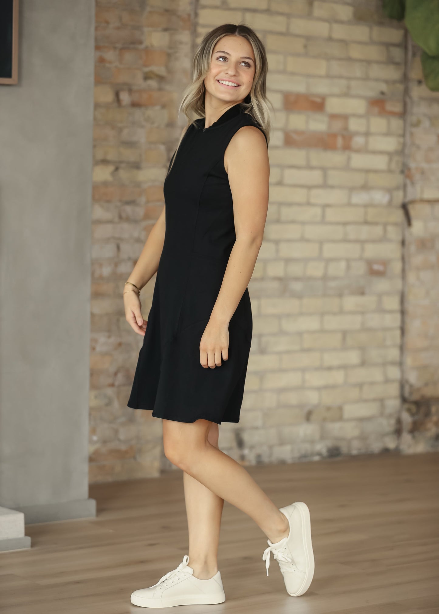 Joss Sleeveless Athletic Midi Dress IC Dresses