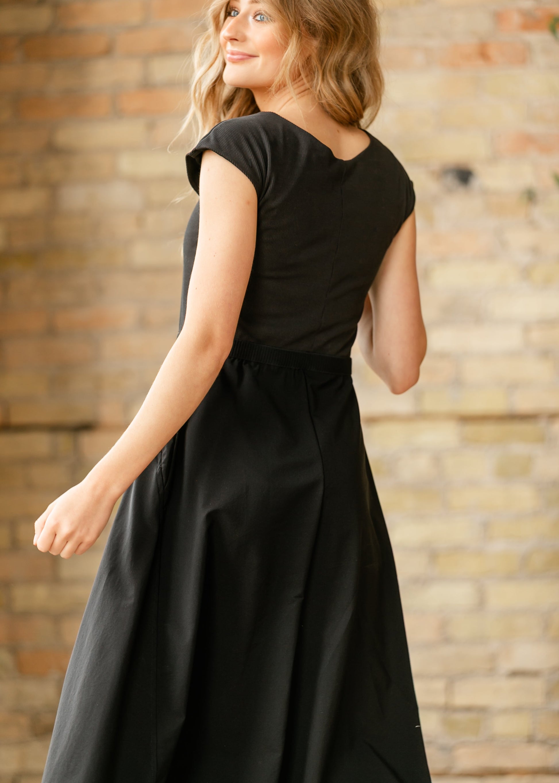 Kate Cap Sleeve Midi Dress IC Dresses