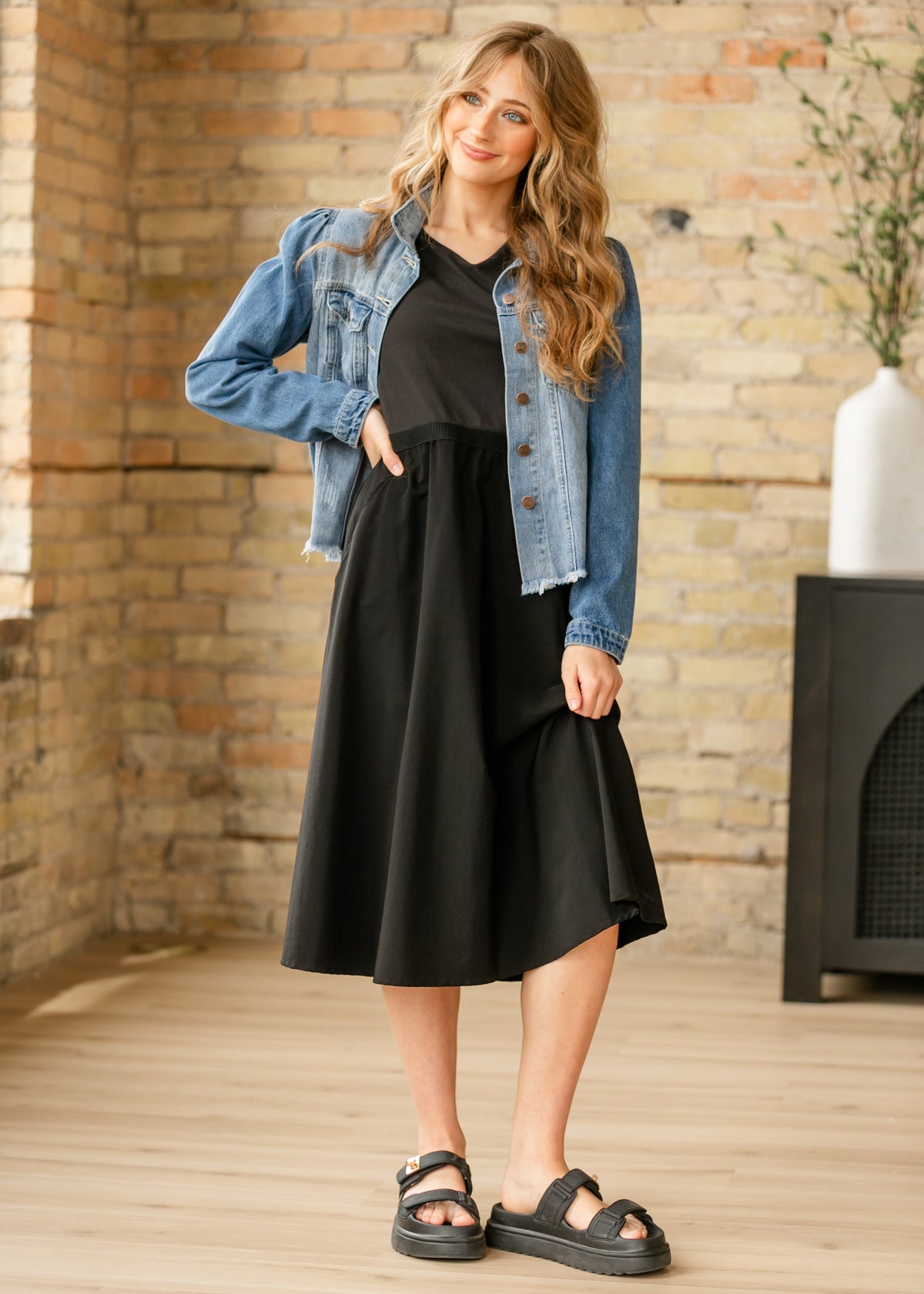 Kate Black Cap Sleeve Midi Dress, Medium
