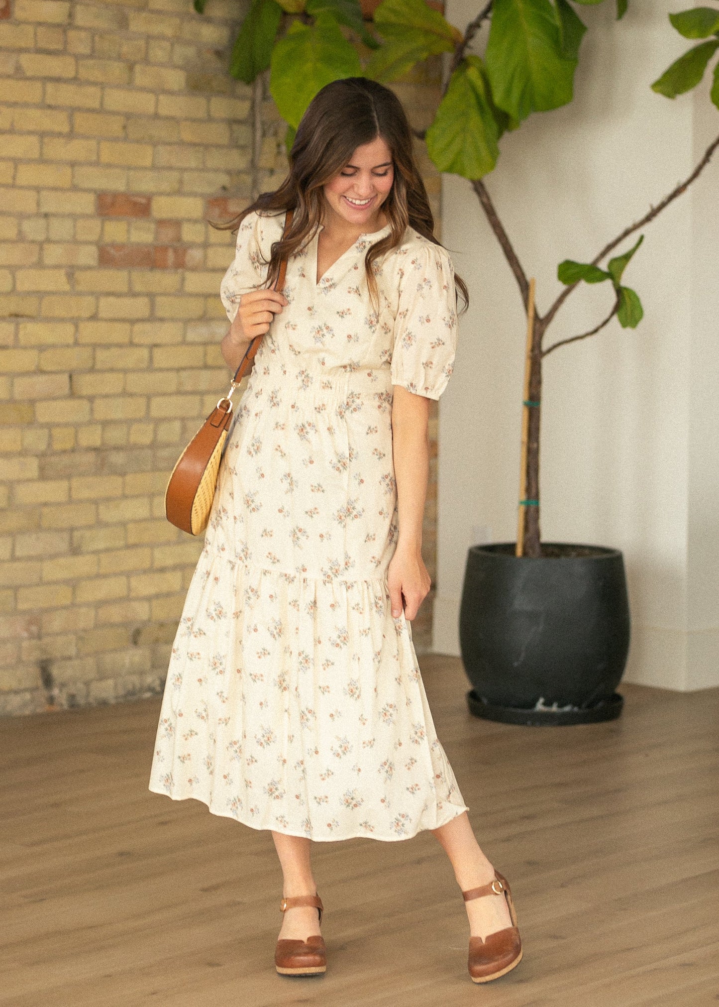 Katrina Half Sleeve Floral Midi Dress IC Dresses