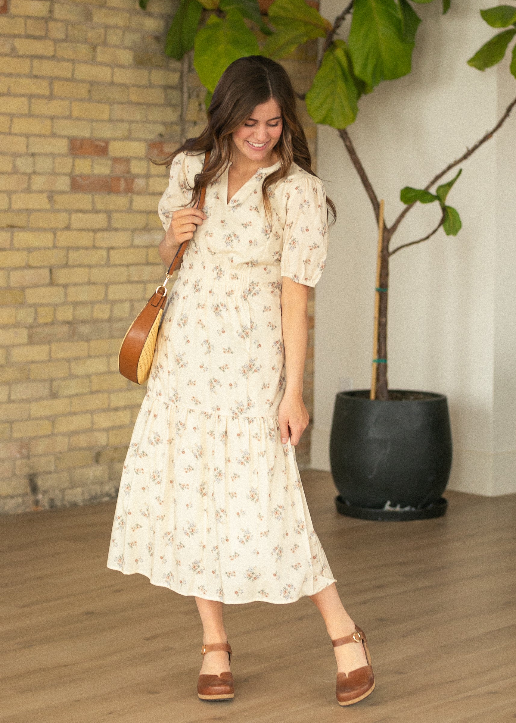 Katrina Half Sleeve Floral Midi Dress IC Dresses