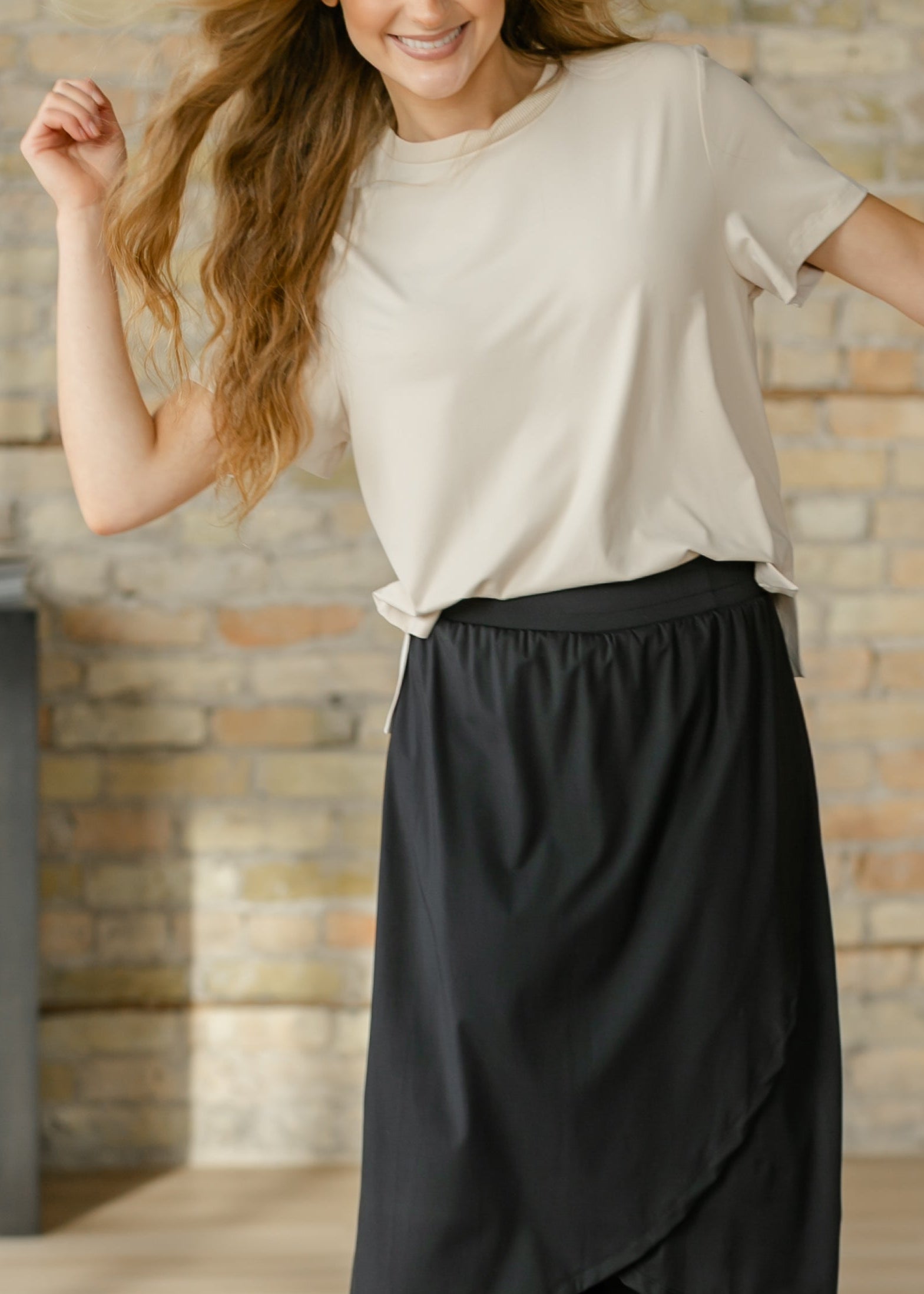 Kia Sand Athletic Short Sleeve T-Shirt IC Tops