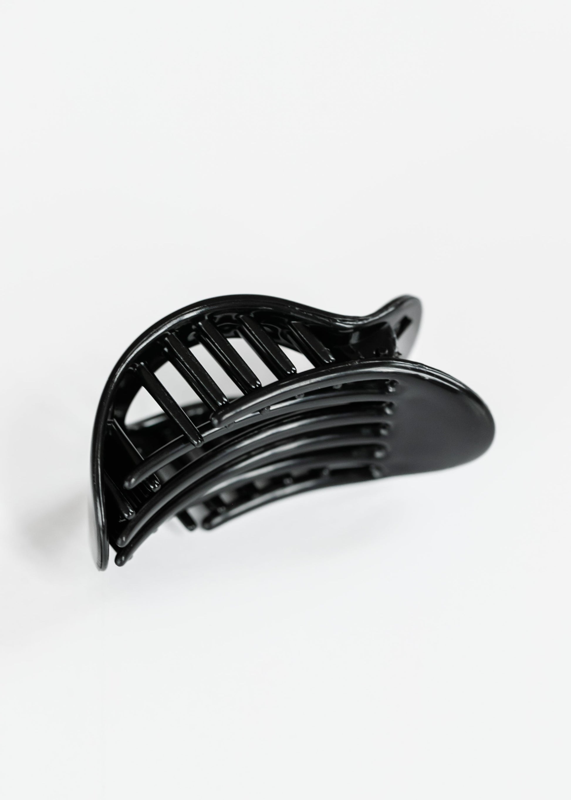 Kitsch™ Black Recycled Plastic Flat Cloud Clip Accessories