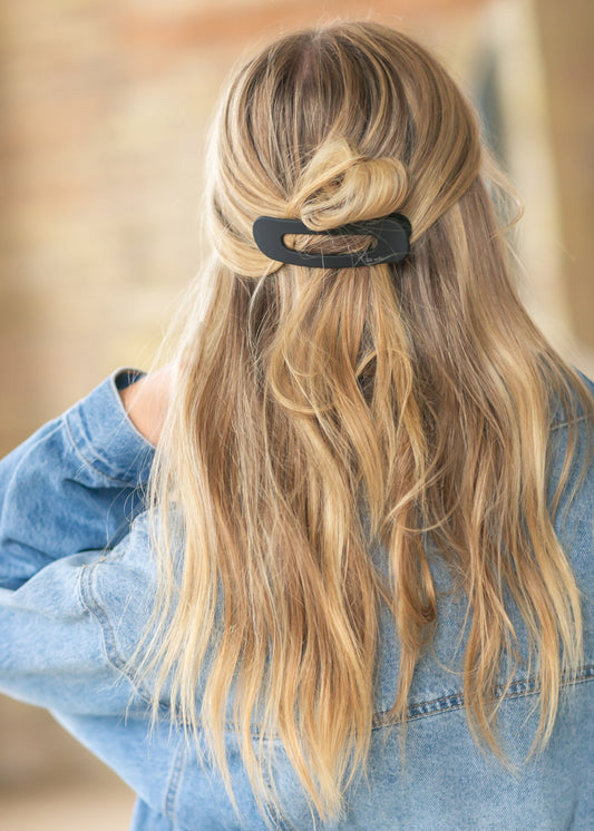 Kitsch™ Flat Lay Claw Clip 2pc Flat Black + Tortoise Accessories